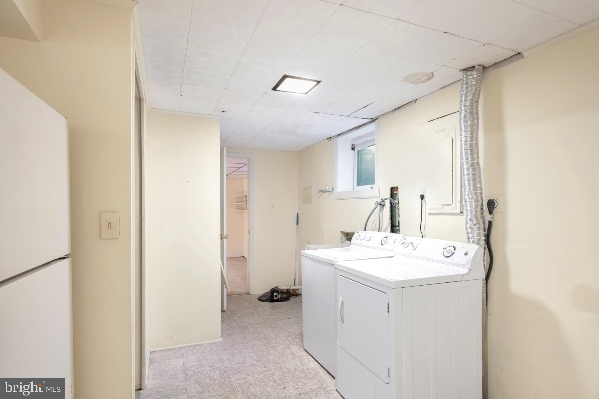 ORANGE HUNT ESTATES WEST - Residential Lease