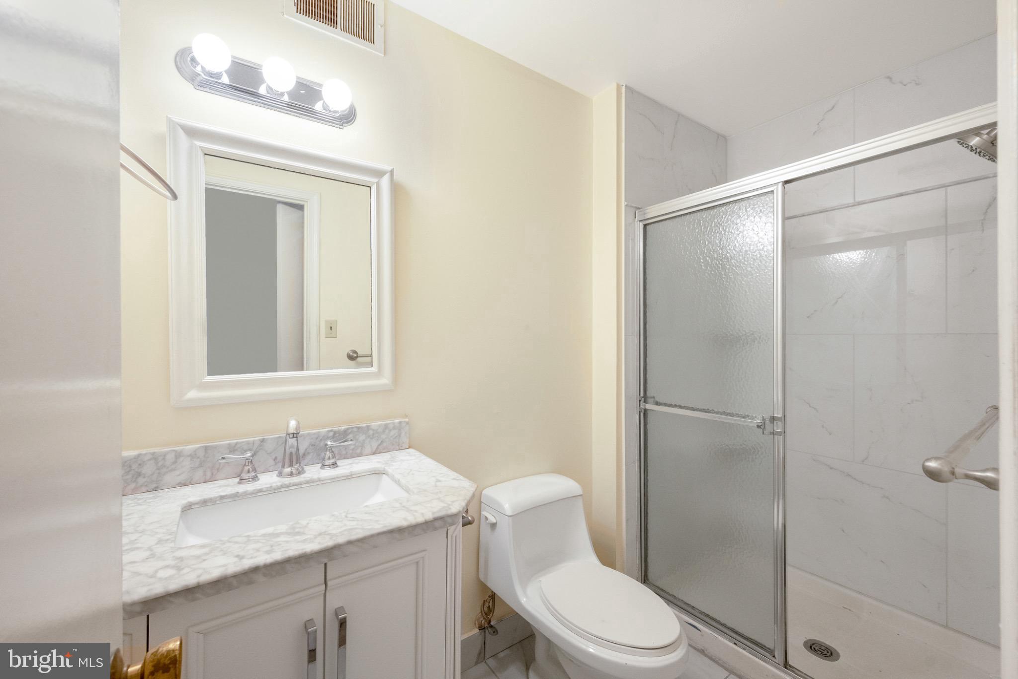 ORANGE HUNT ESTATES WEST - Residential Lease