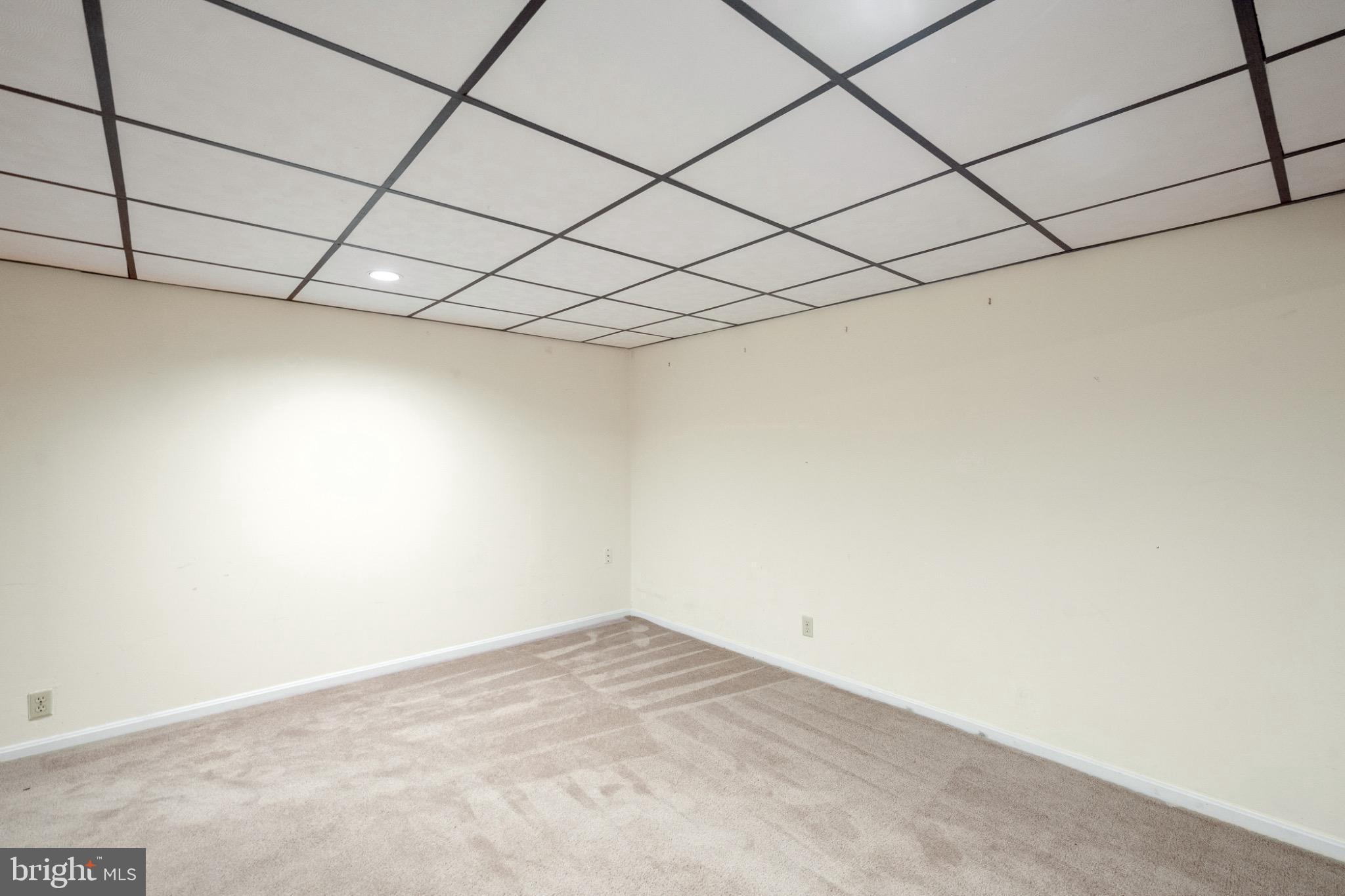 ORANGE HUNT ESTATES WEST - Residential Lease