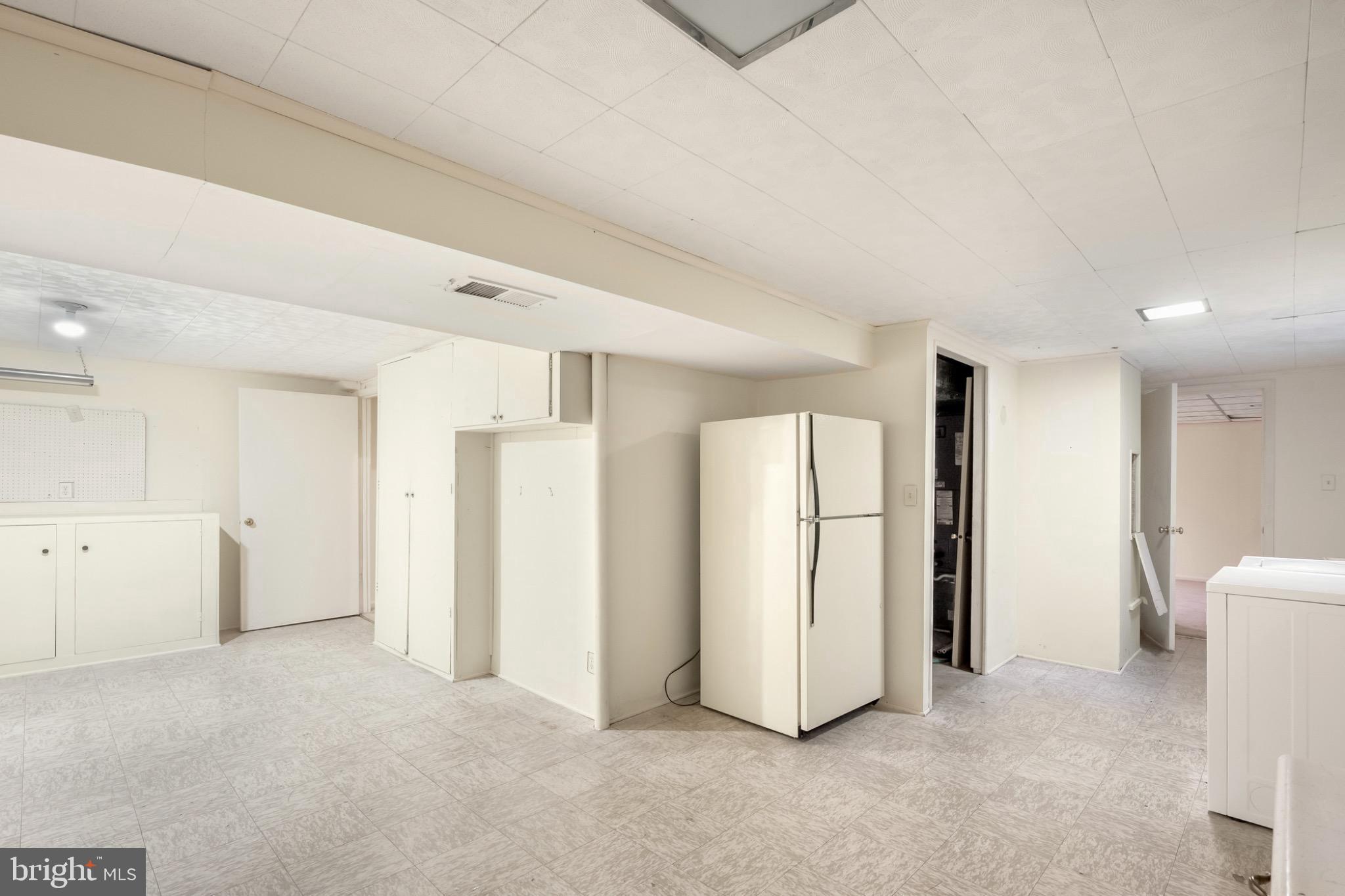 ORANGE HUNT ESTATES WEST - Residential Lease