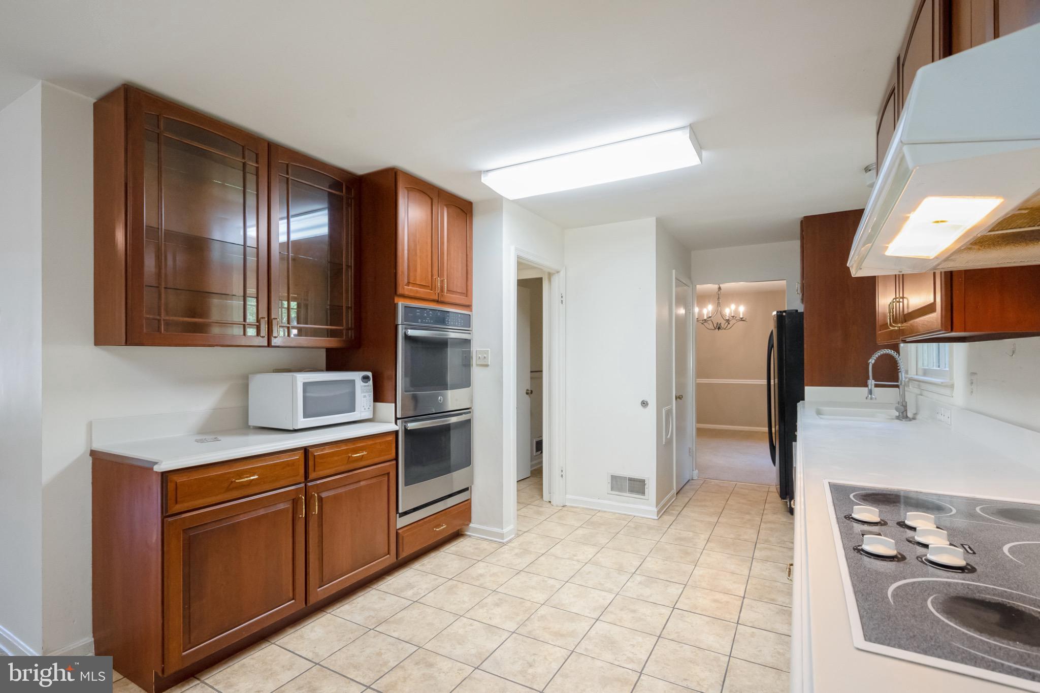 ORANGE HUNT ESTATES WEST - Residential Lease