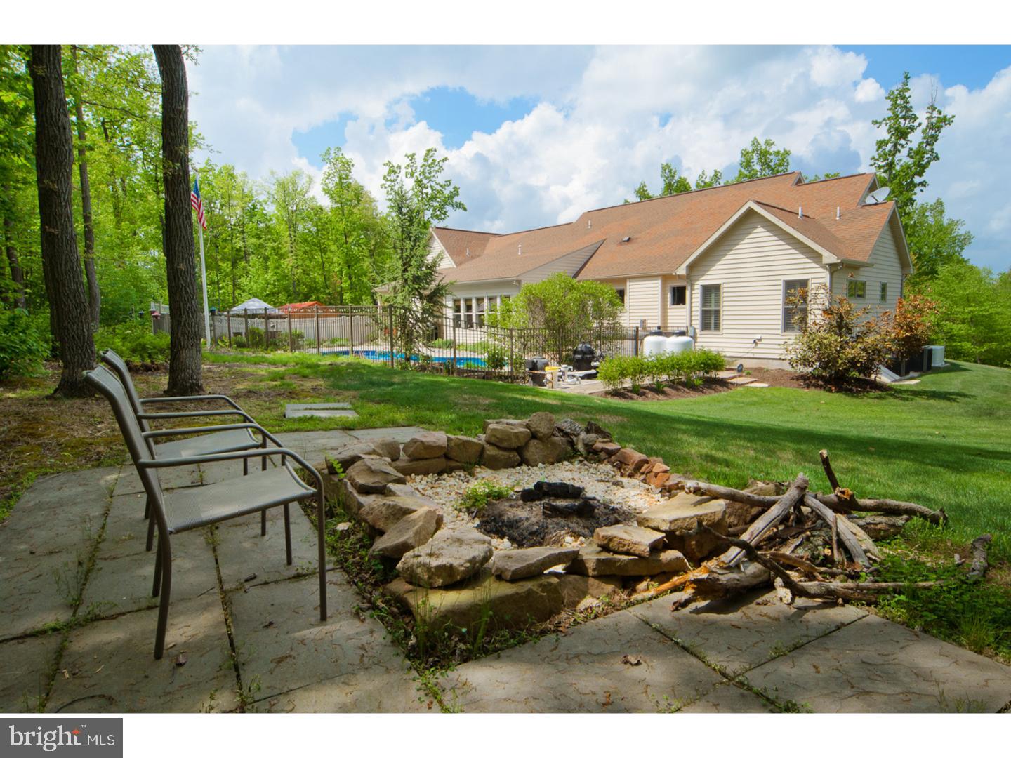 QUAKER HILL - Residential