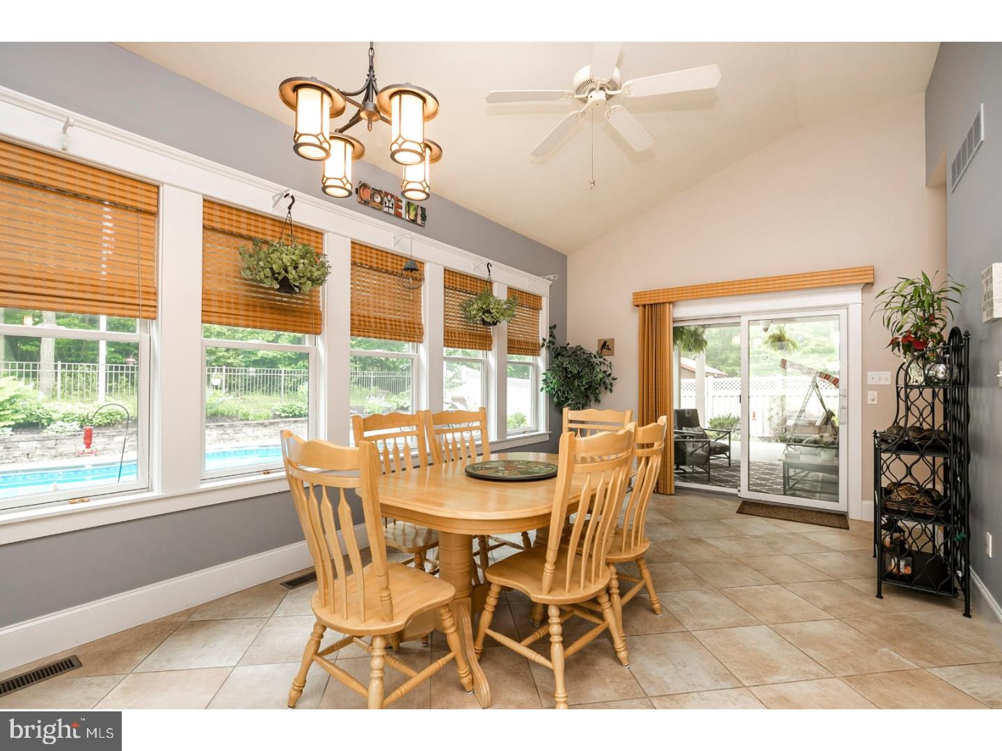 QUAKER HILL - Residential