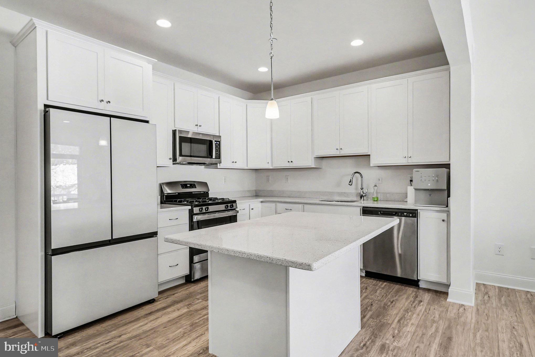 THE RESERVE AT OLD ARCH - Residential