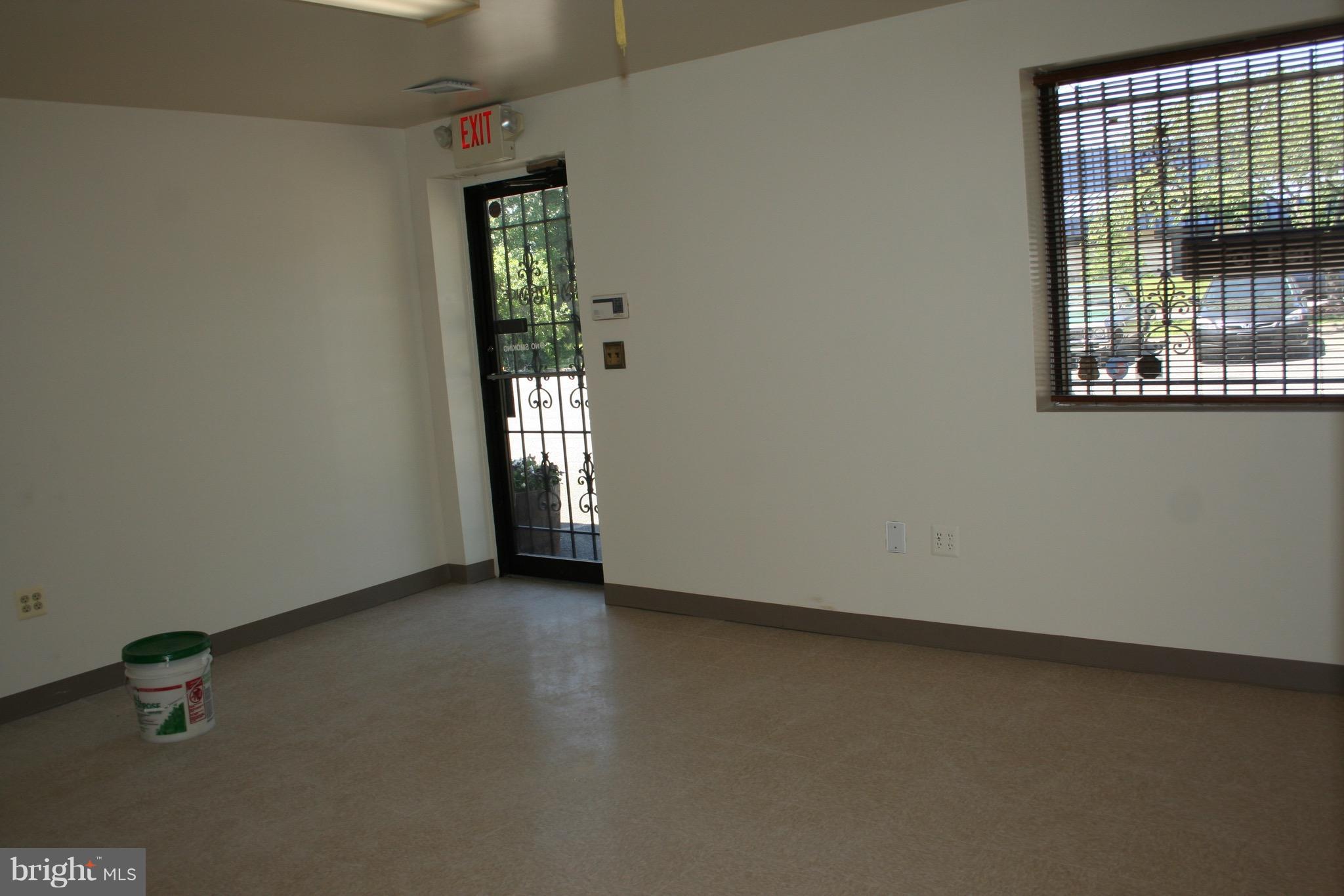 THE B & H PENN - Commercial Lease