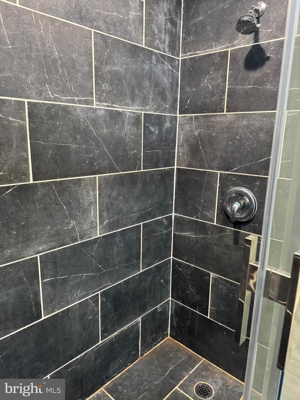 THE B & H PENN - Commercial Lease