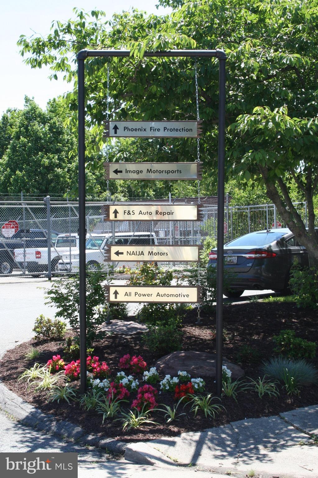 THE B & H PENN - Commercial Lease