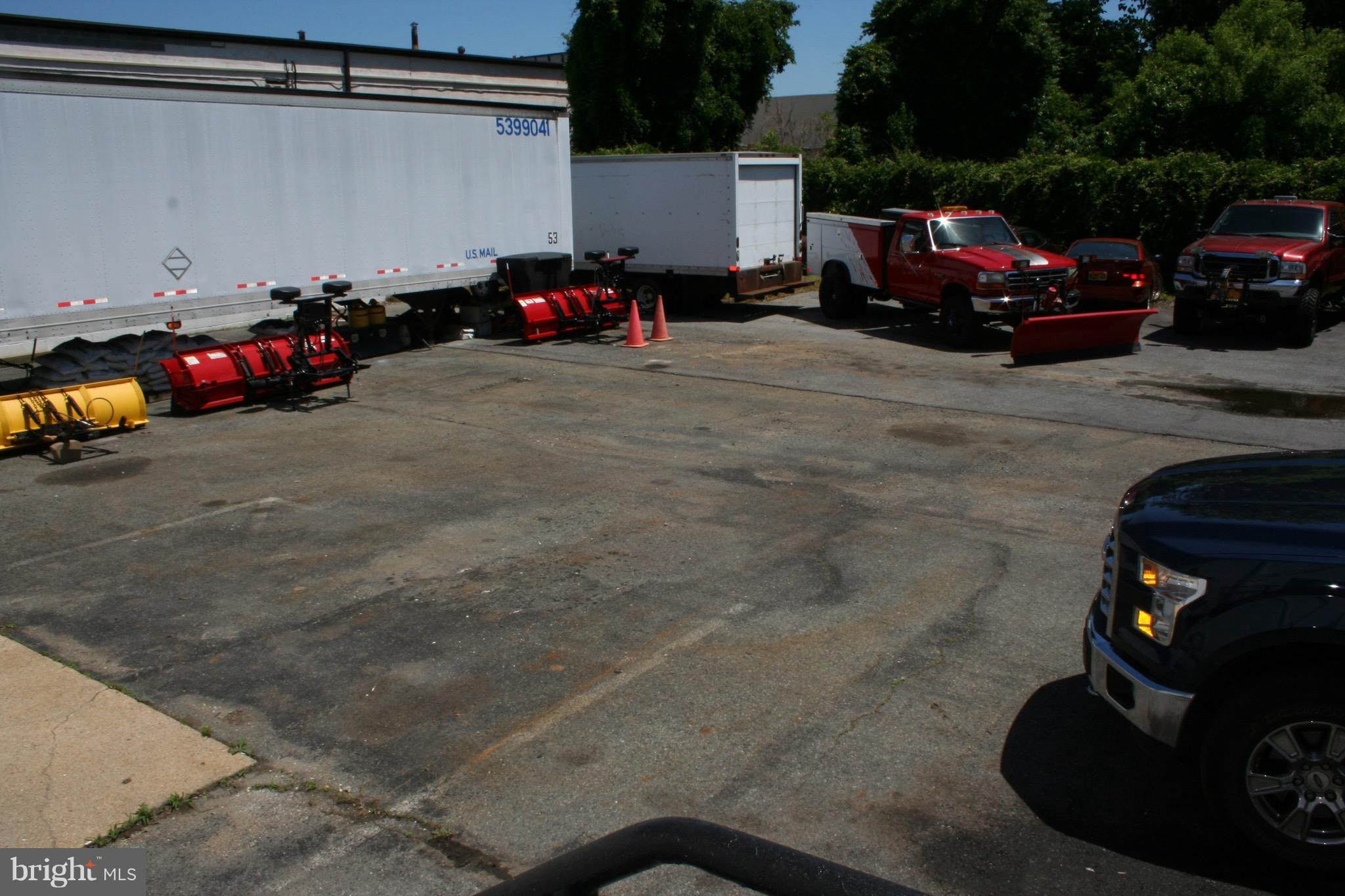 THE B & H PENN - Commercial Lease