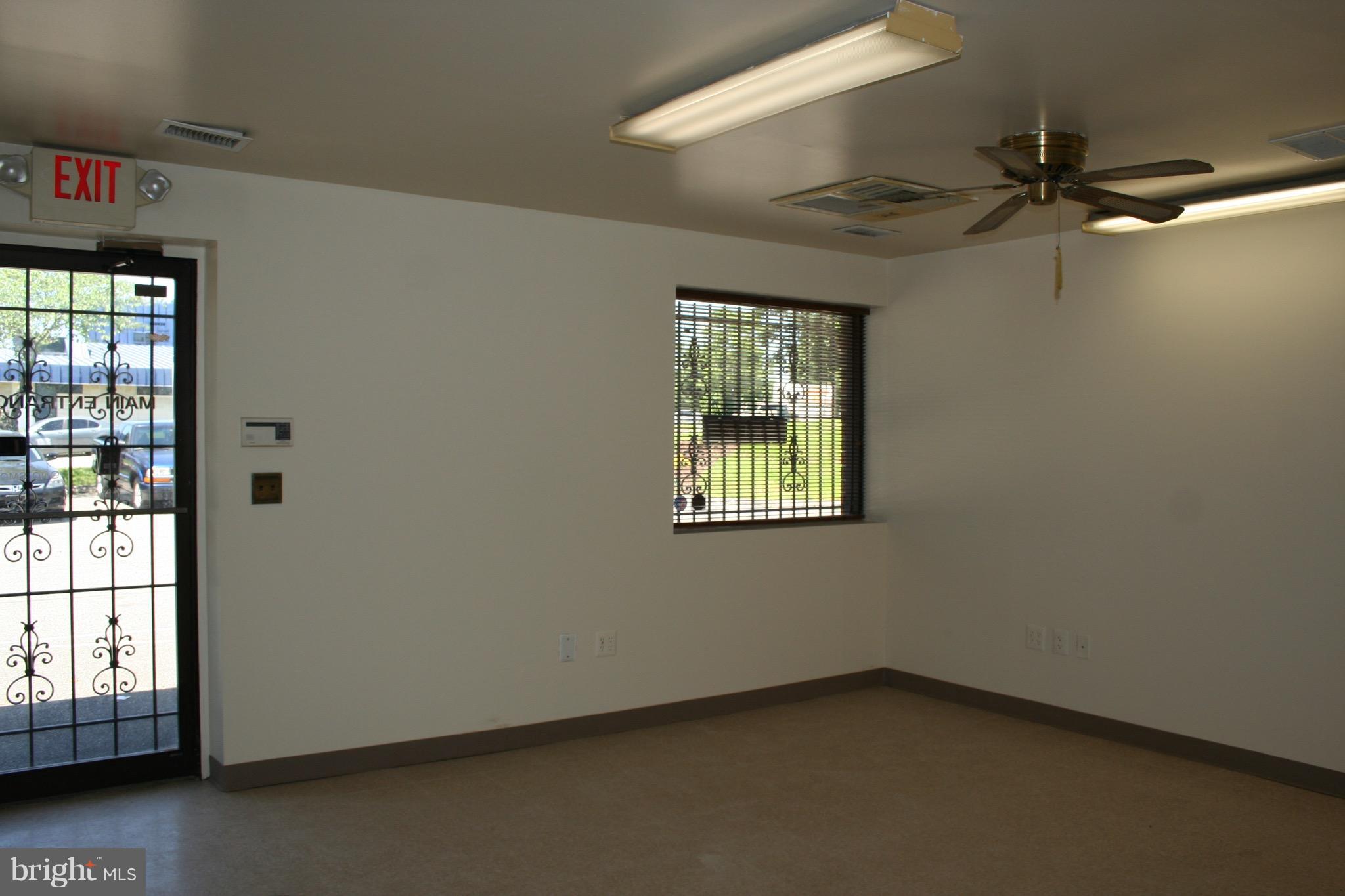 THE B & H PENN - Commercial Lease