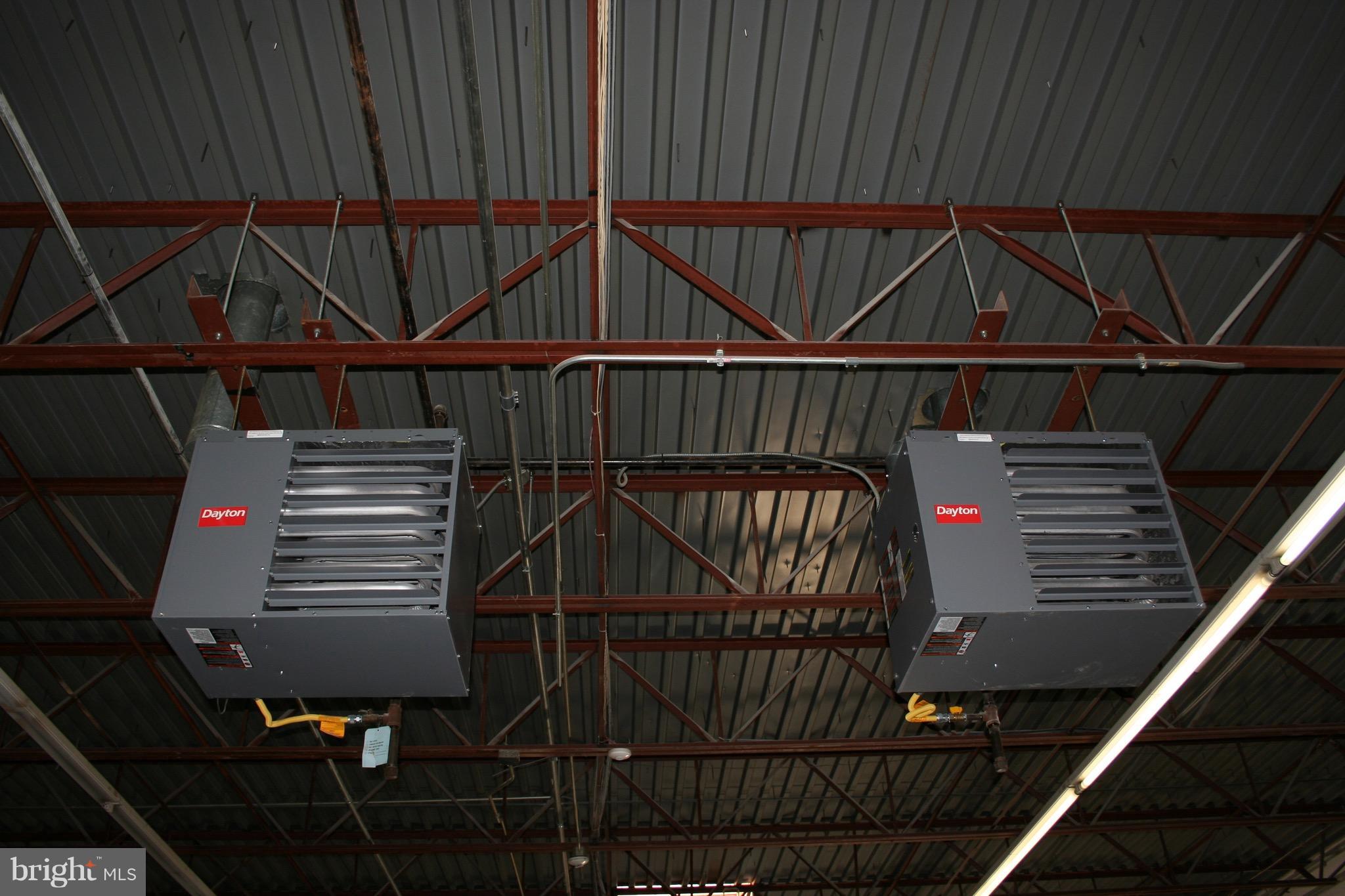 THE B & H PENN - Commercial Lease