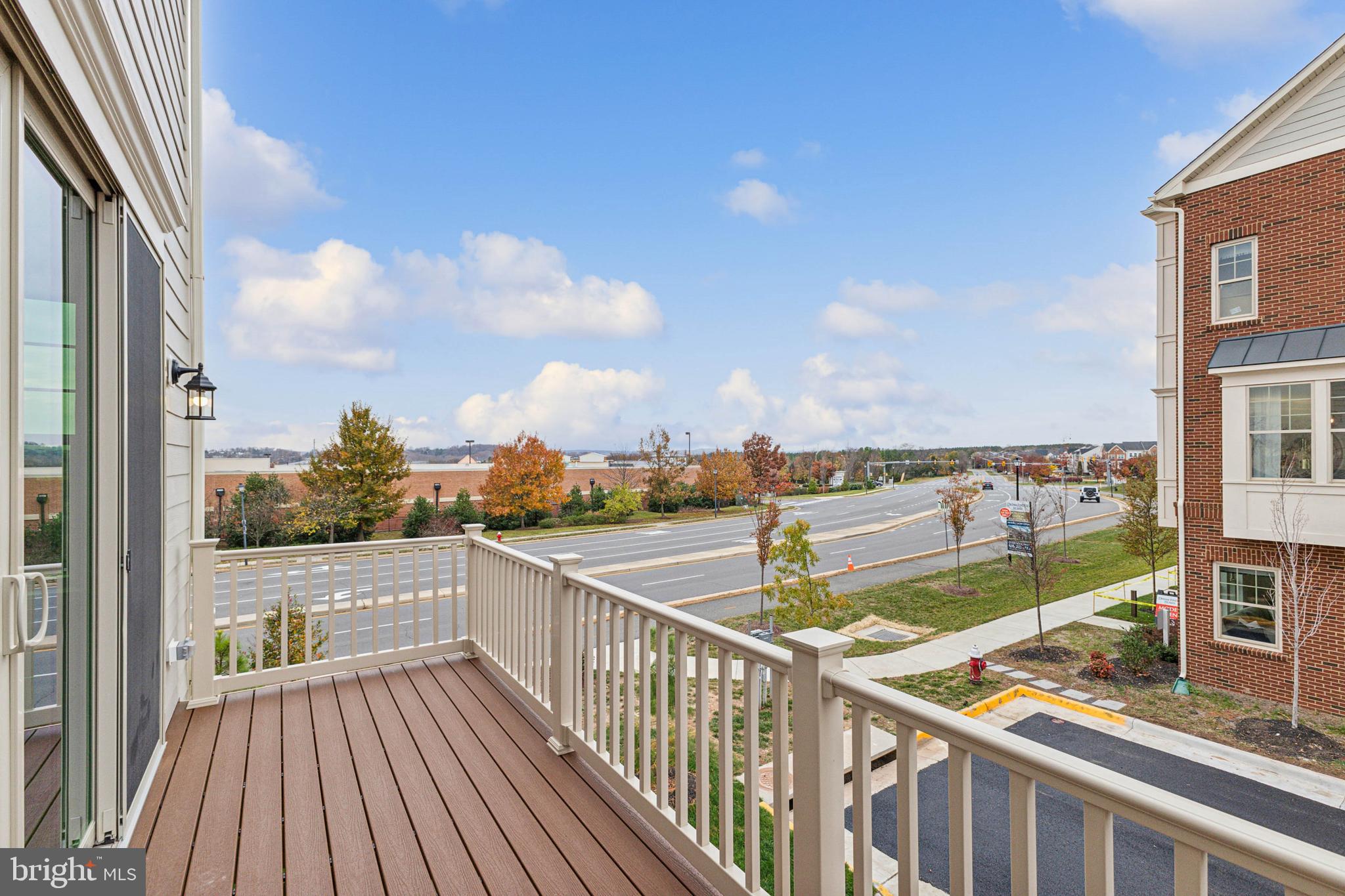 POTOMAC STATION MARKETPLACE - Residential