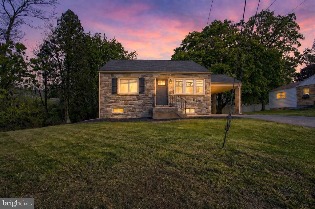 Photo of 2400 Linglestown Road, HARRISBURG, PA 17110 (MLS # PADA2059510)