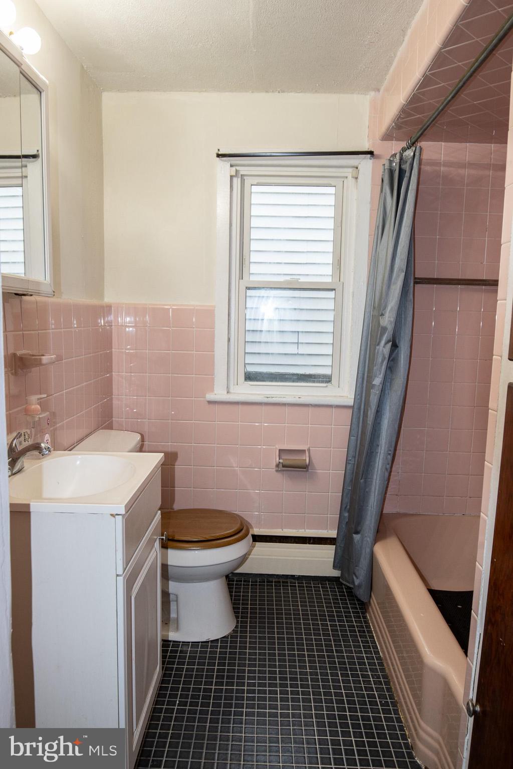 BUNKER HILL - Residential