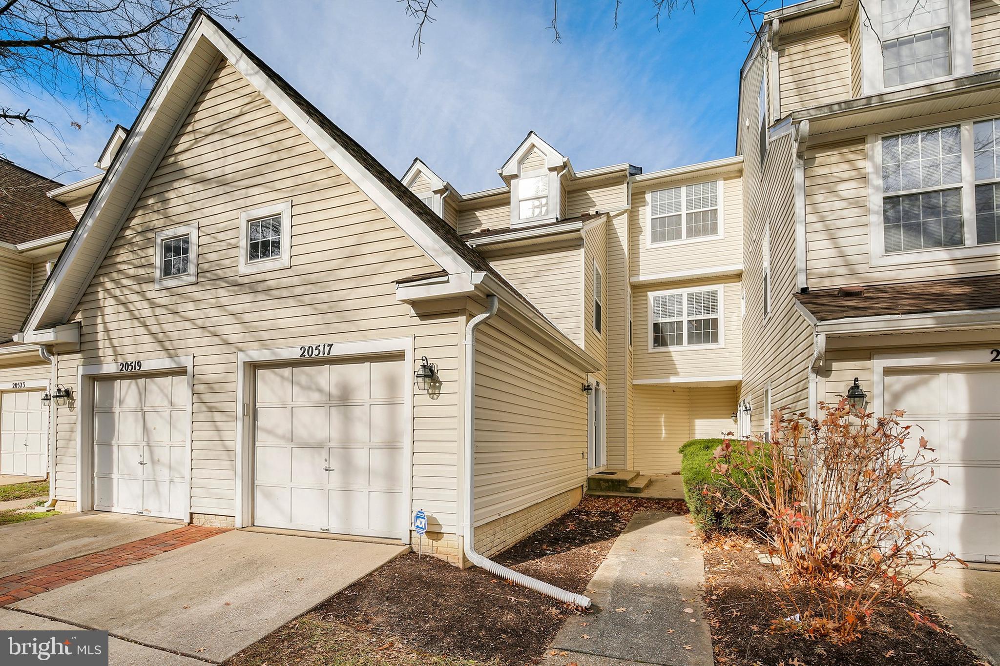 CLOVERLEAF CENTER - Residential