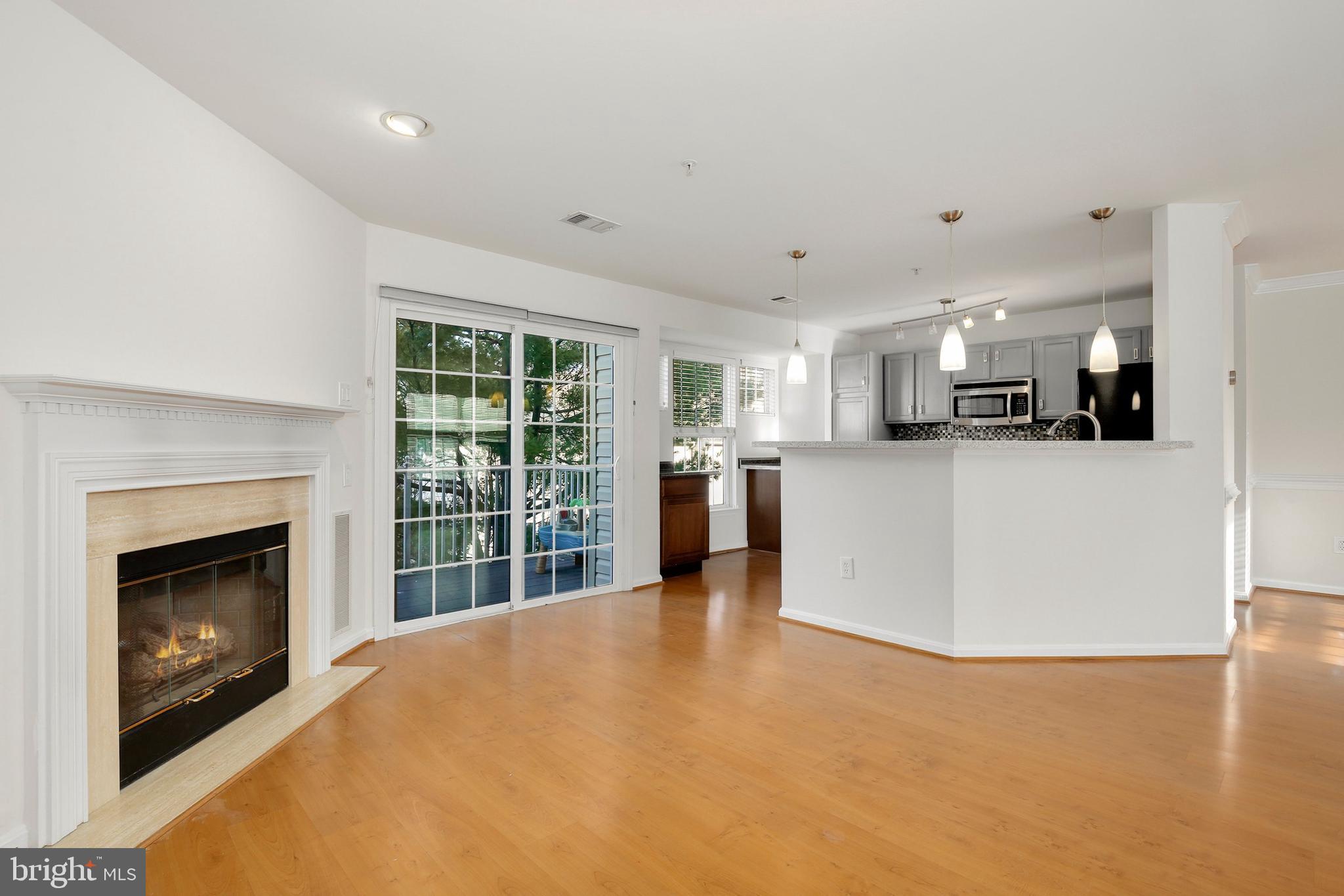 CLOVERLEAF CENTER - Residential