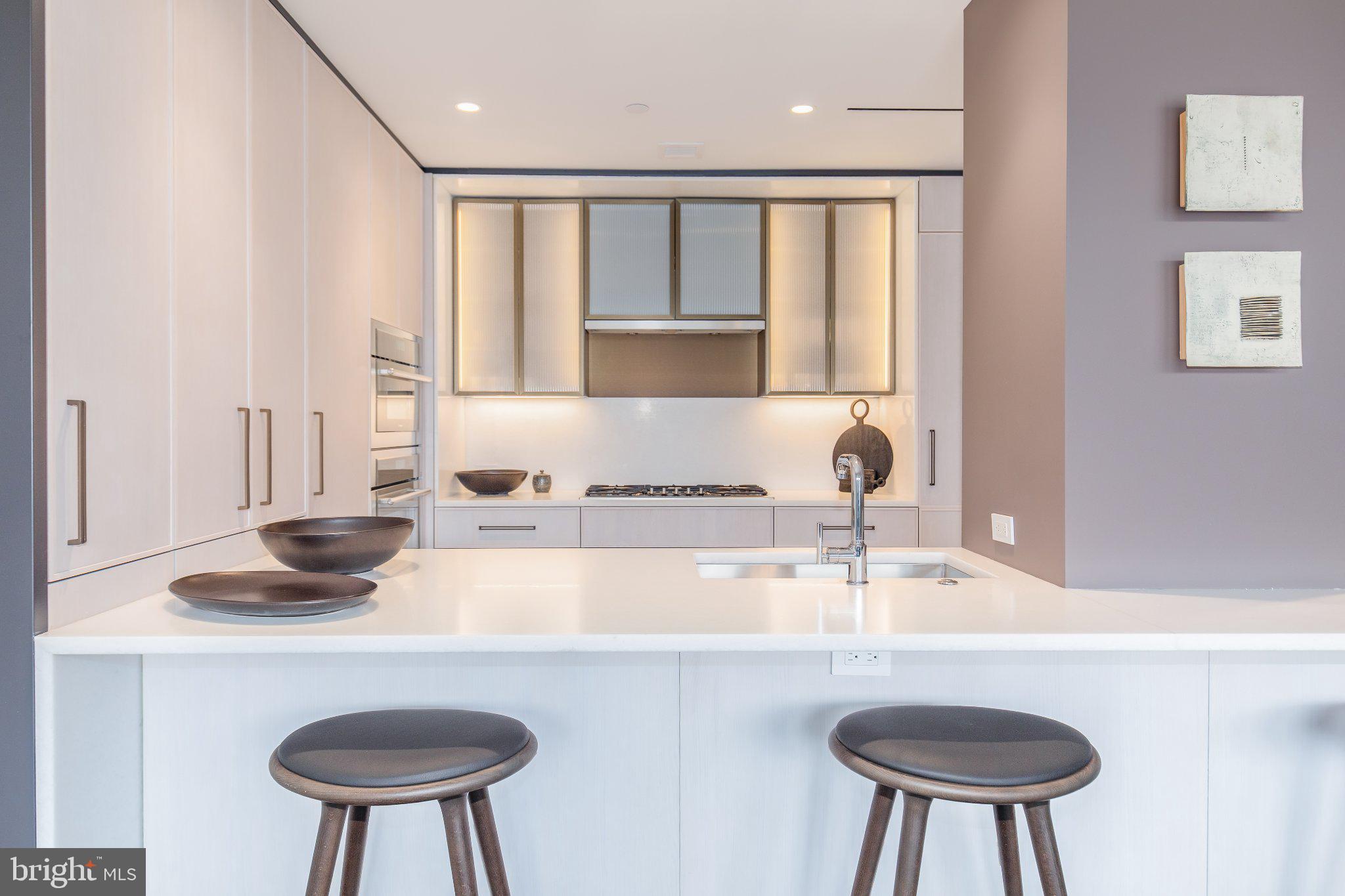 601 WHARF STREET SW 203