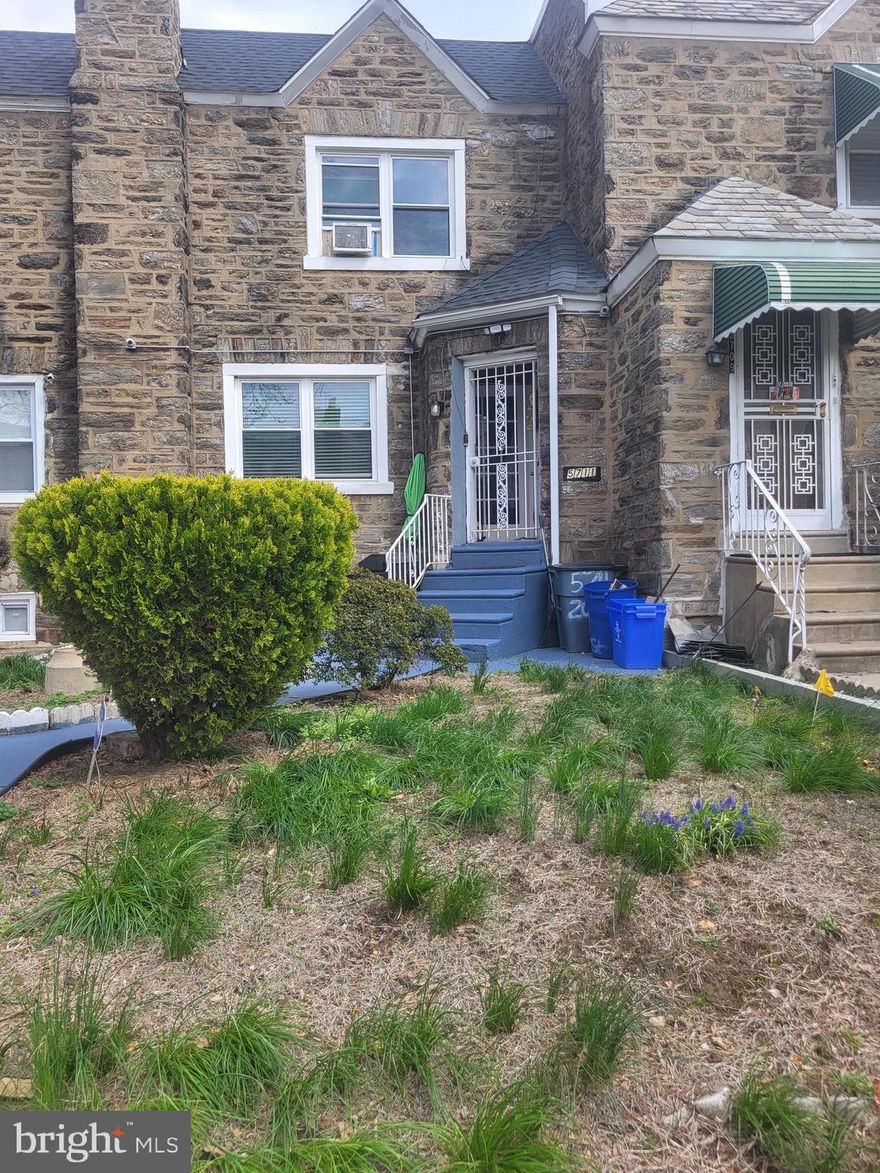 3BR, 1.5 Bath home for sale in Olney.
House in a good condition.
Basement finished and number of upgrades
Property is close to public transportation and shopping.
Near LaSalle University. Very convenient location.
Private off-street parking available in rear driveway.