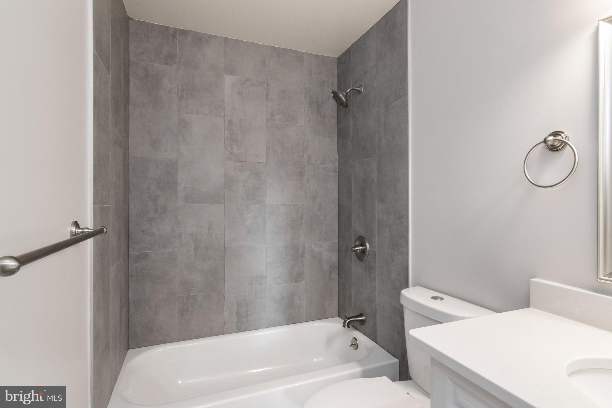 TOLLGATE - Residential