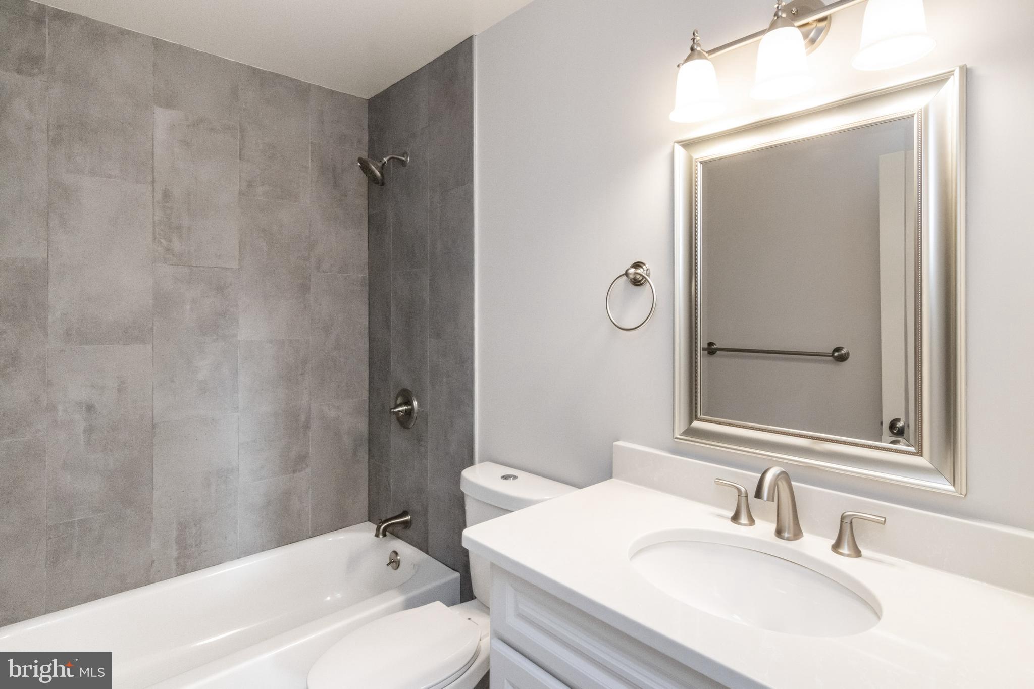 TOLLGATE - Residential