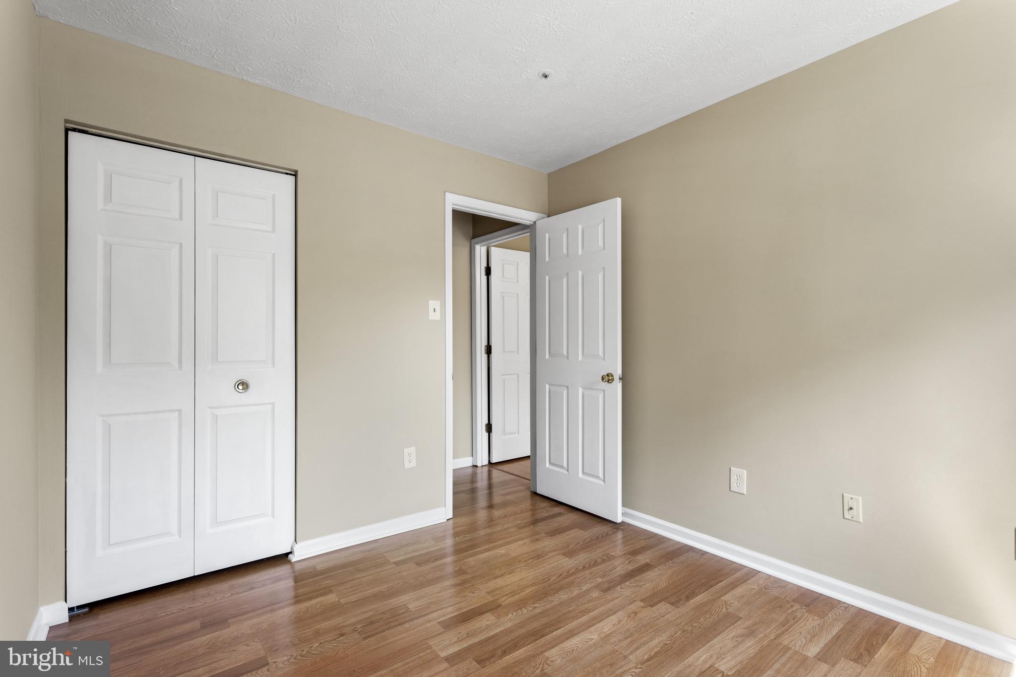 ROBIN MEADOWS - Residential