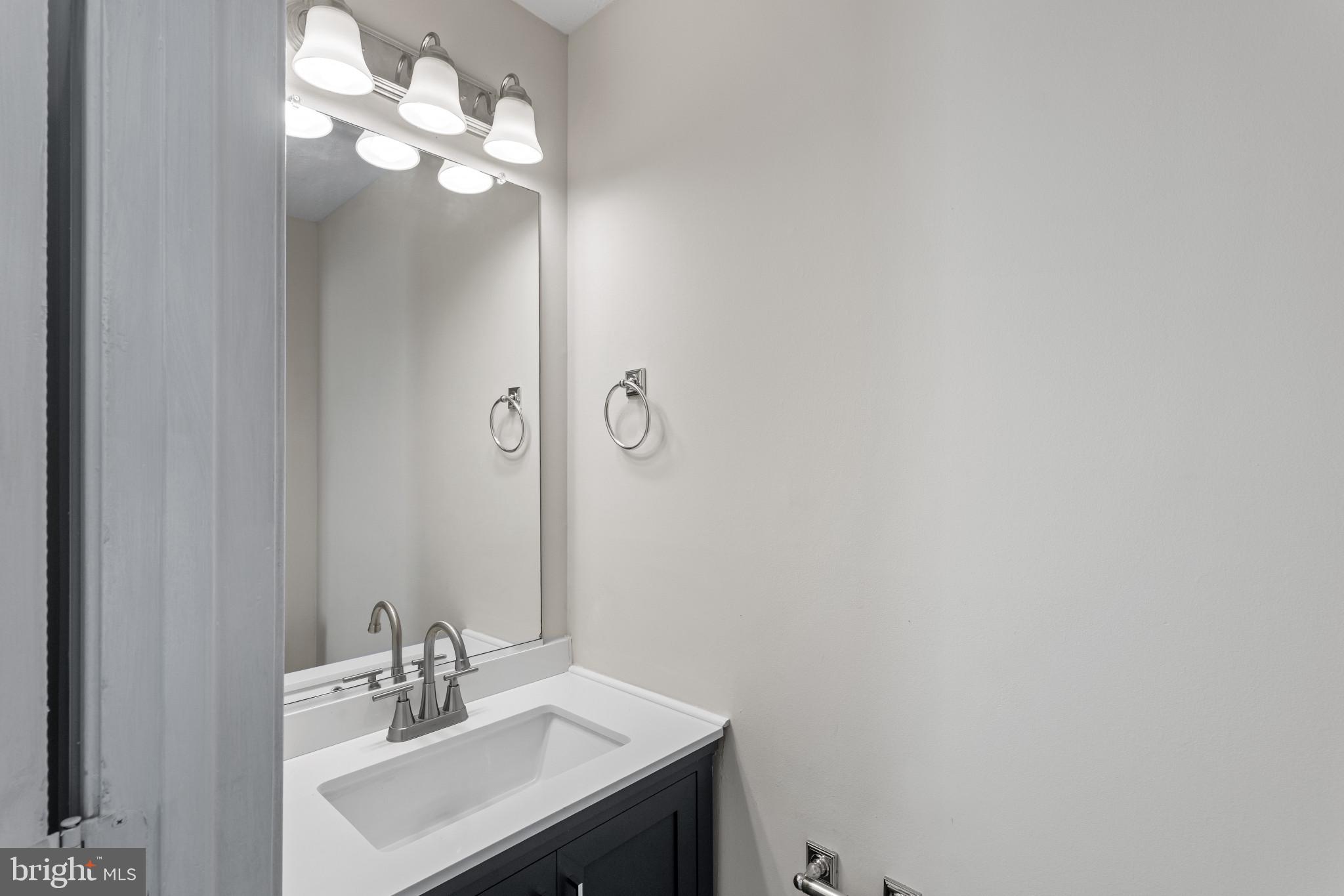 ROBIN MEADOWS - Residential