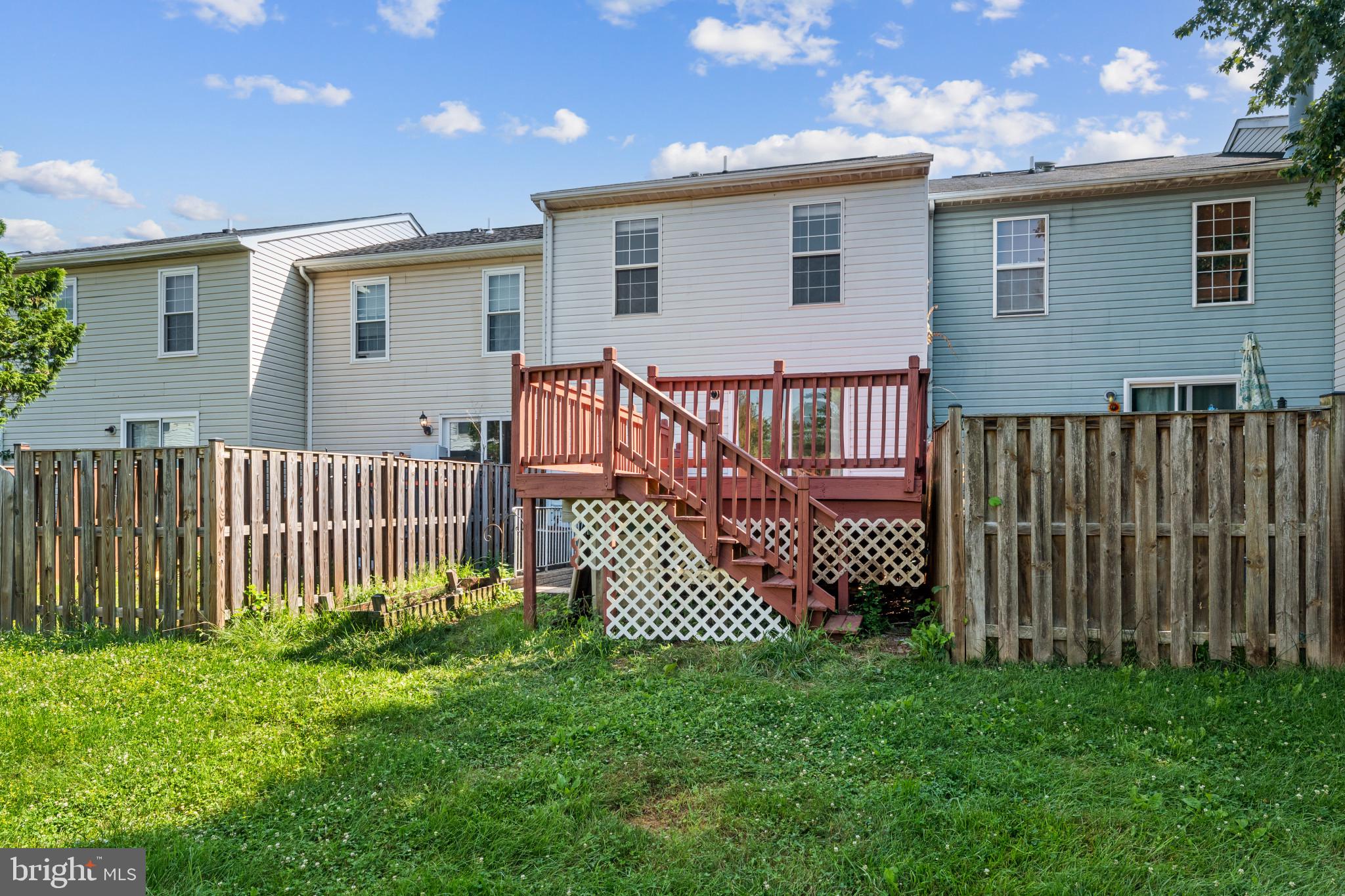 ROBIN MEADOWS - Residential