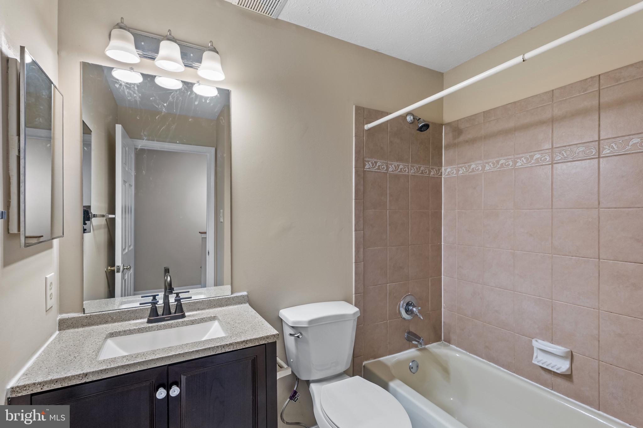 ROBIN MEADOWS - Residential