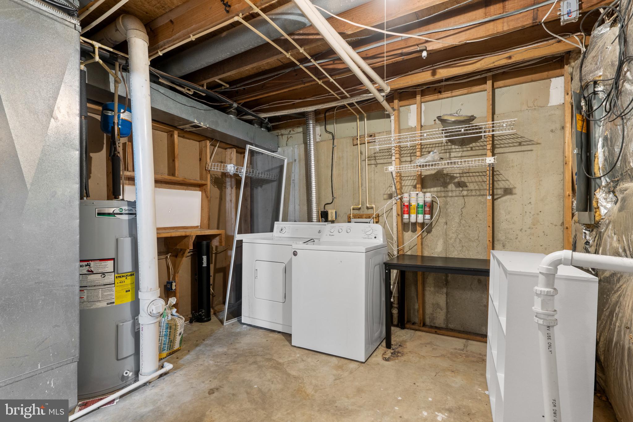 ROBIN MEADOWS - Residential