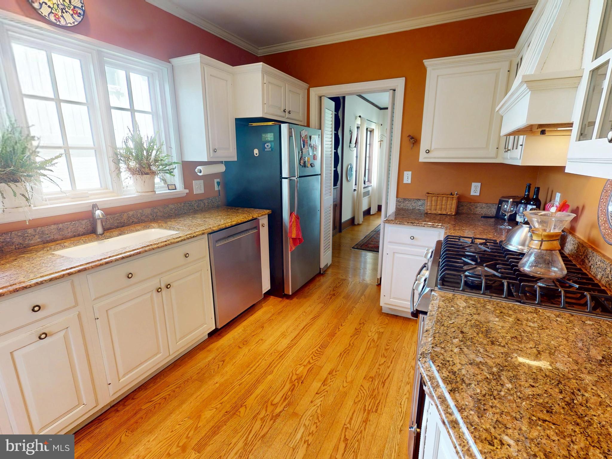 COLLEGE HEIGHTS - Residential