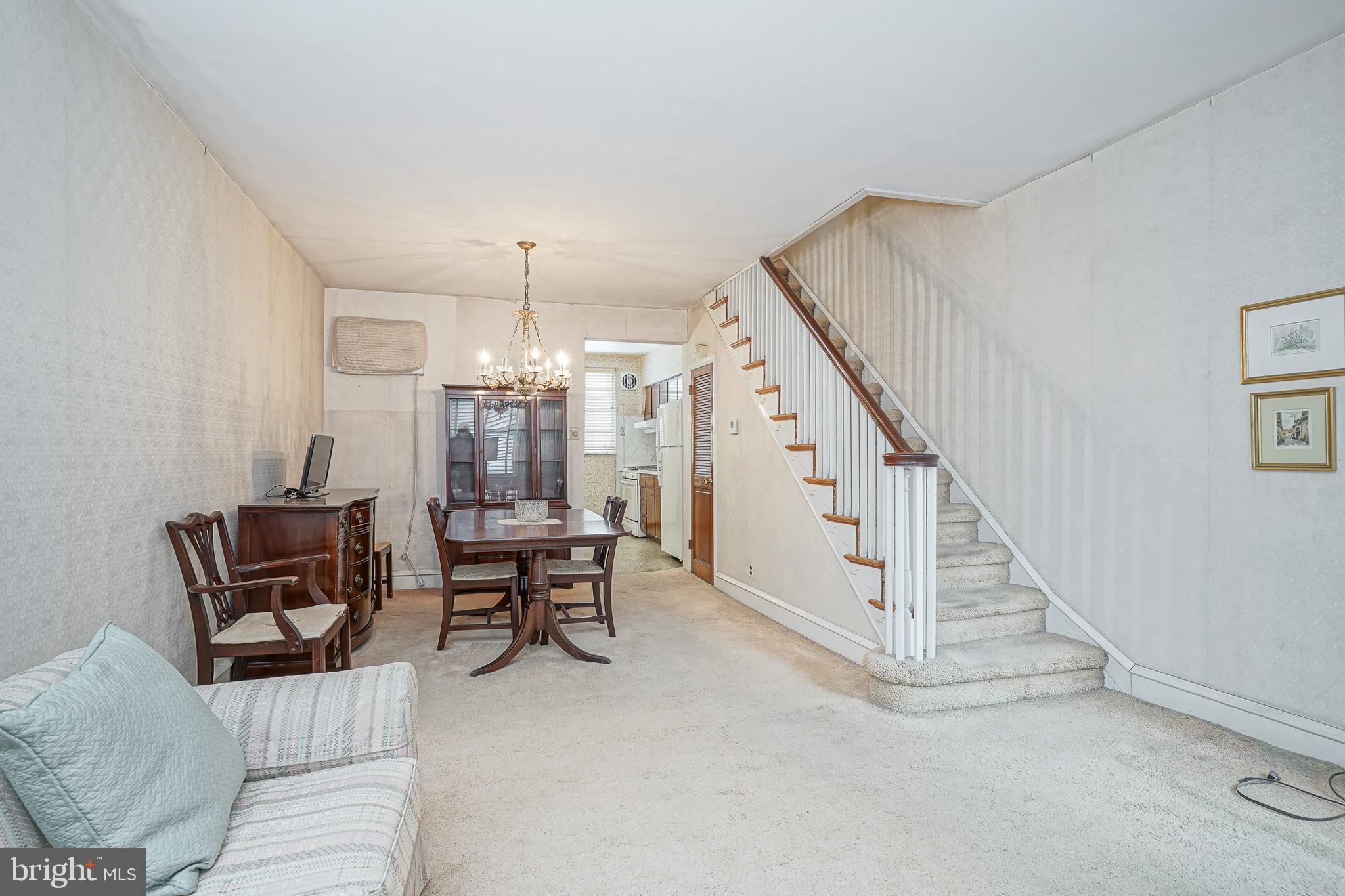 2522 S WARNOCK STREET