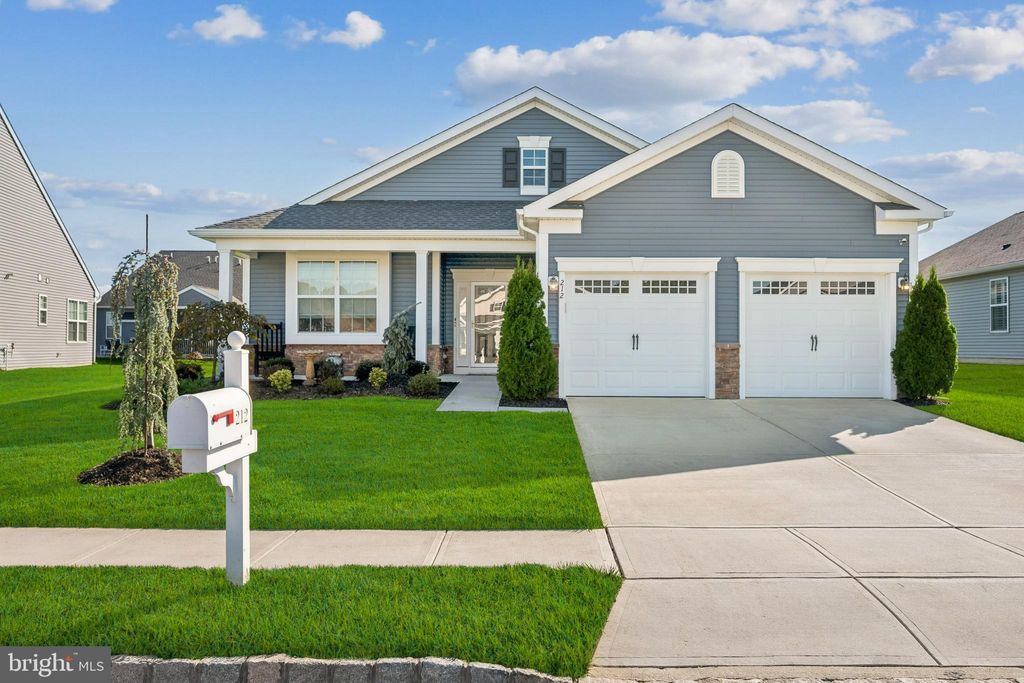 Photo of 212 Montrose, WILLIAMSTOWN, NJ 08094 (MLS # NJGL2065046)
