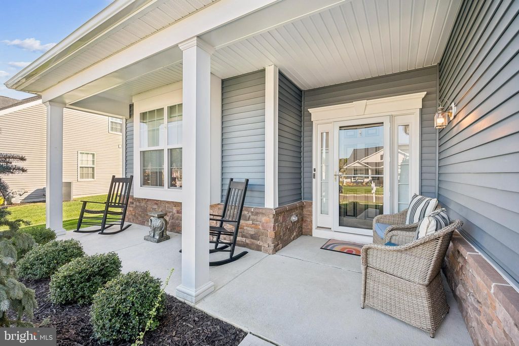 Photo of 212 Montrose, WILLIAMSTOWN, NJ 08094 (MLS # NJGL2065046)