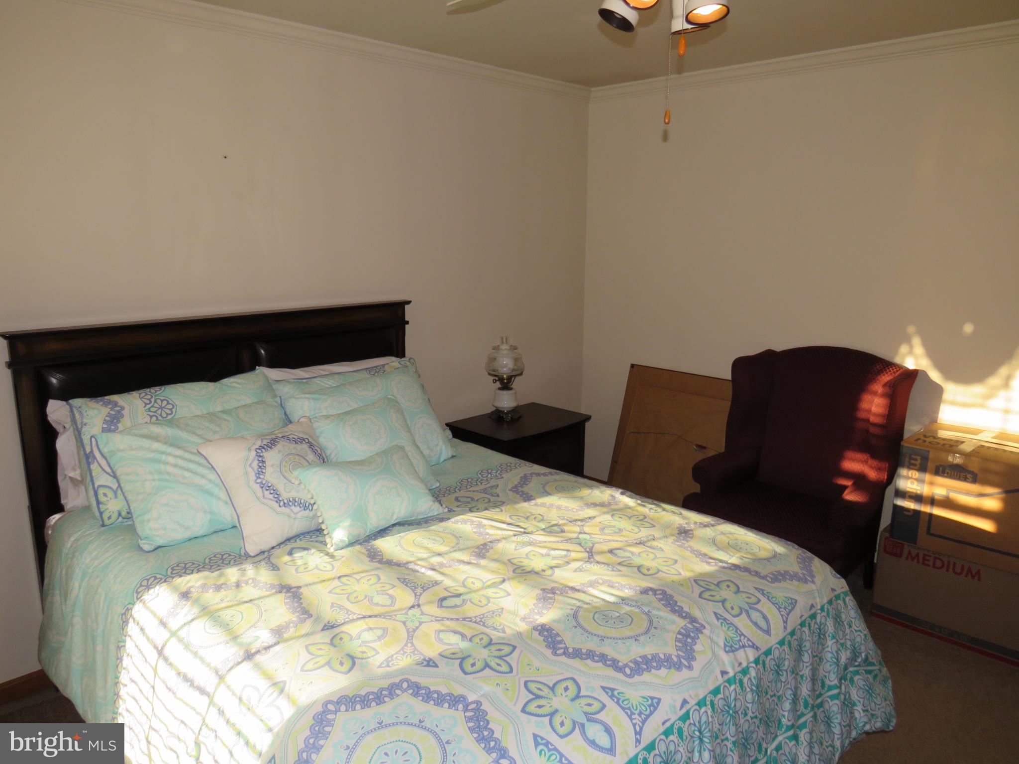 LOGANS RUN - Residential