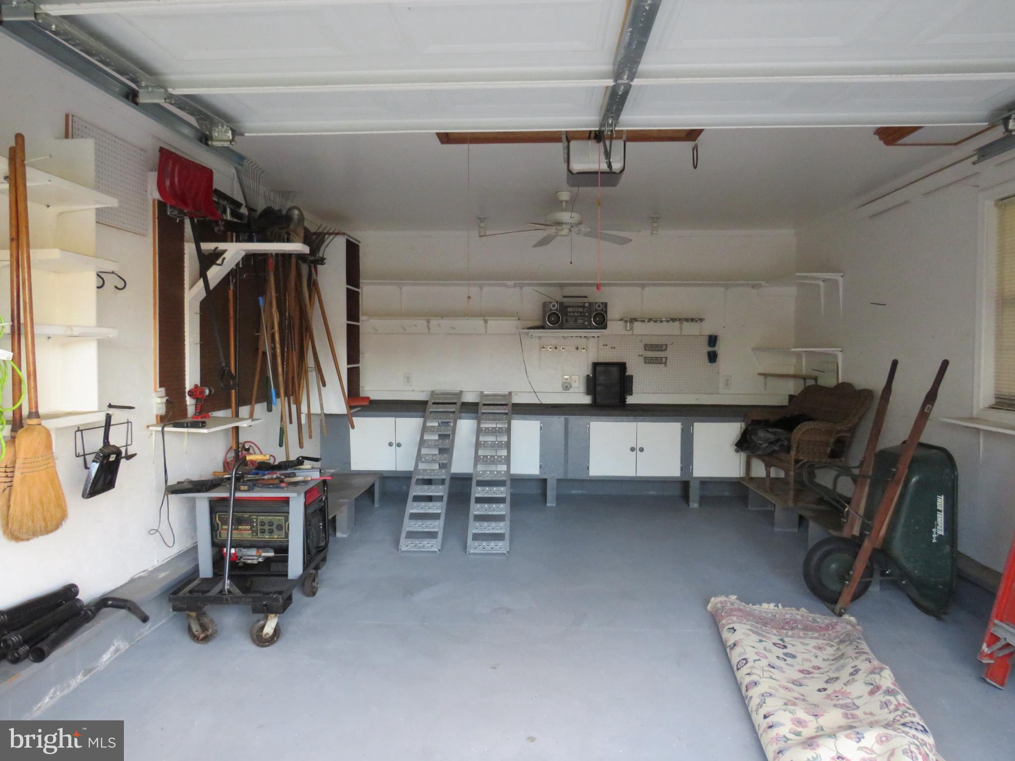 LOGANS RUN - Residential