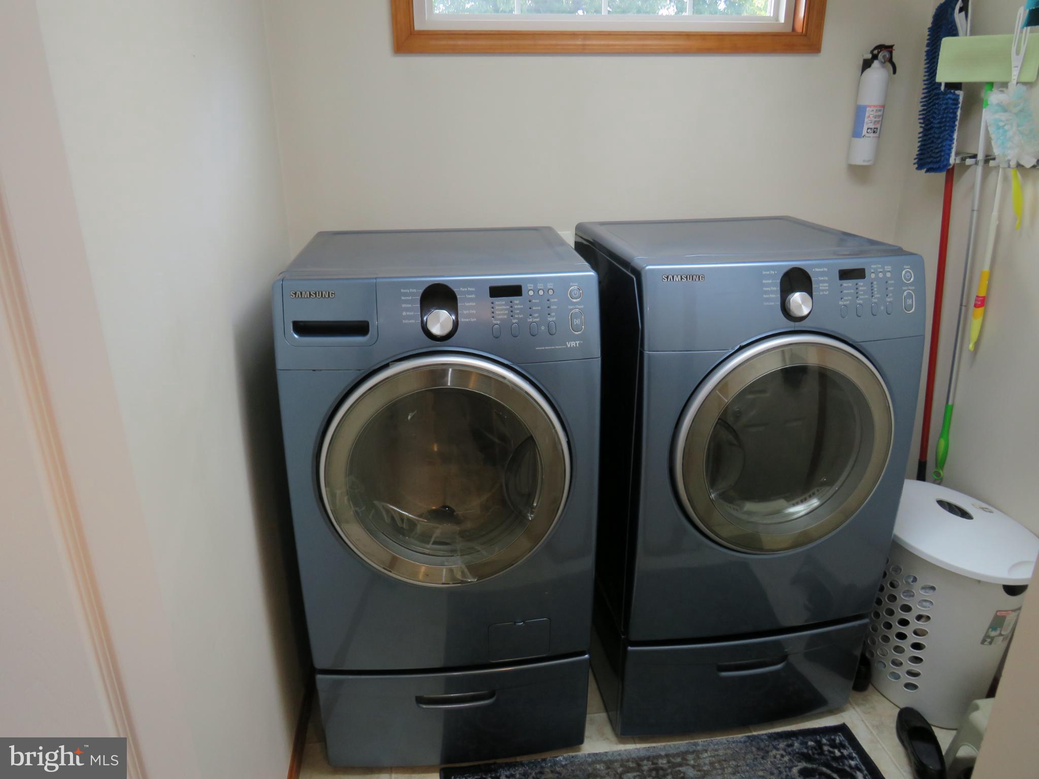 LOGANS RUN - Residential