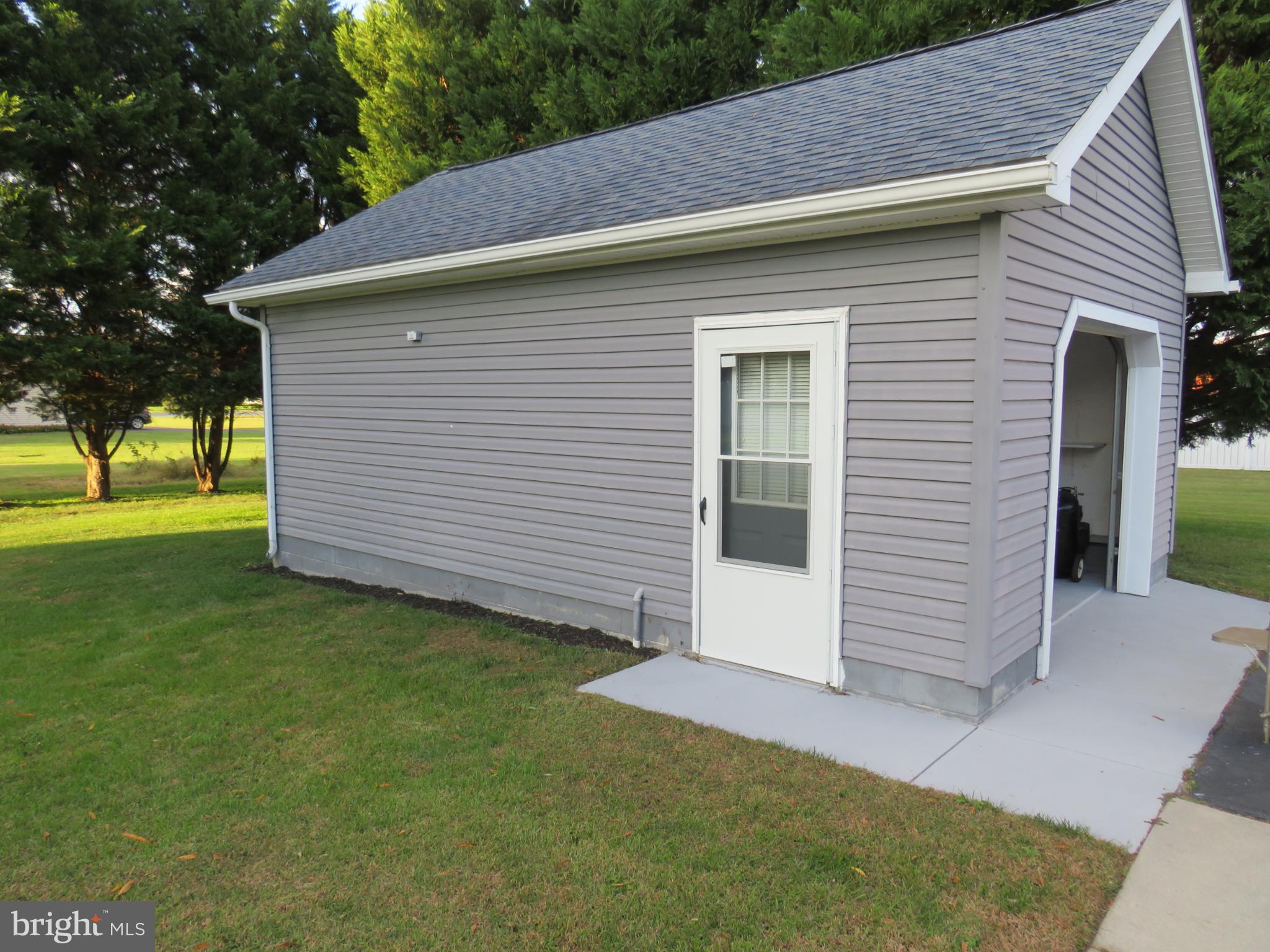 LOGANS RUN - Residential