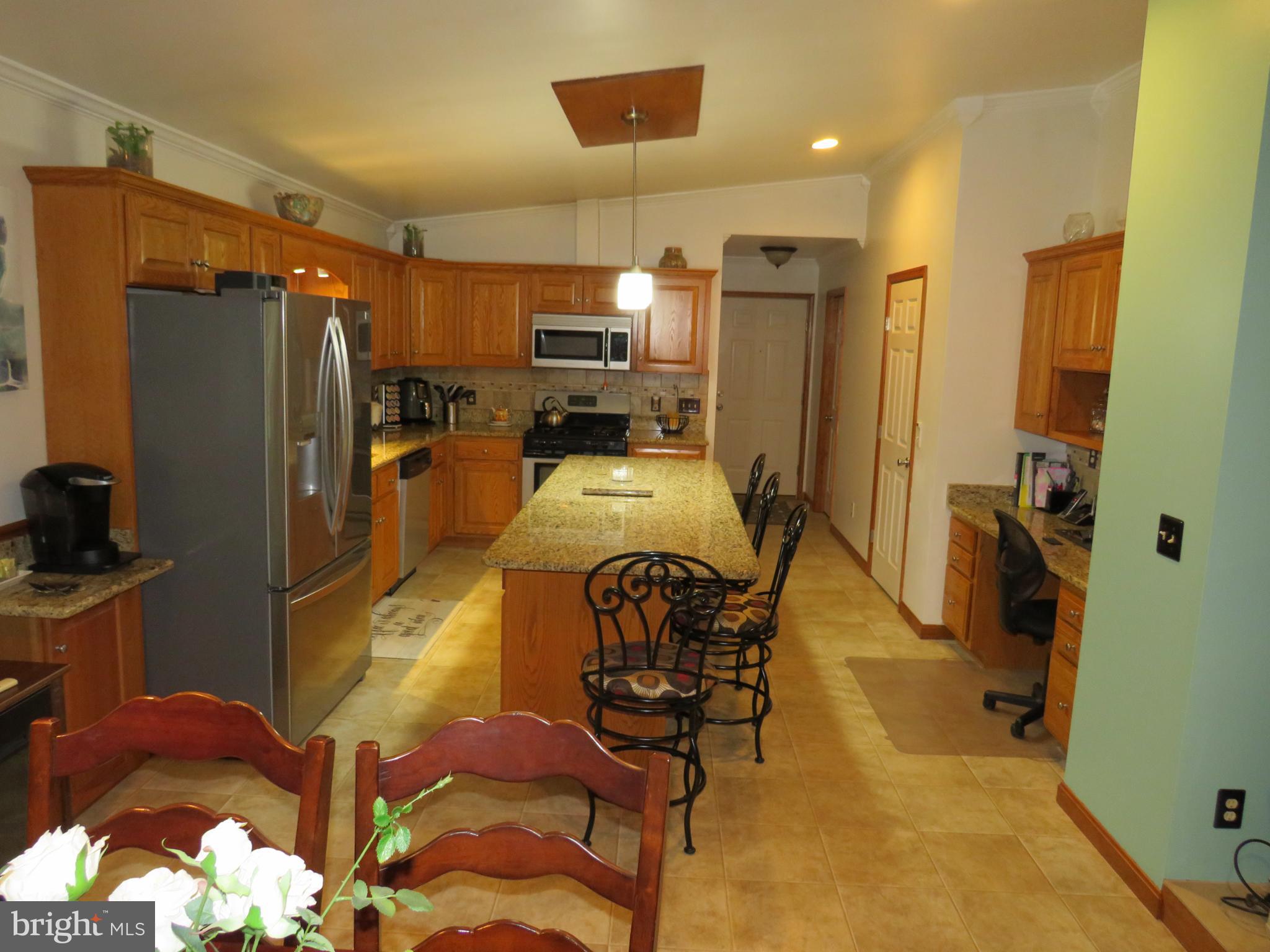 LOGANS RUN - Residential