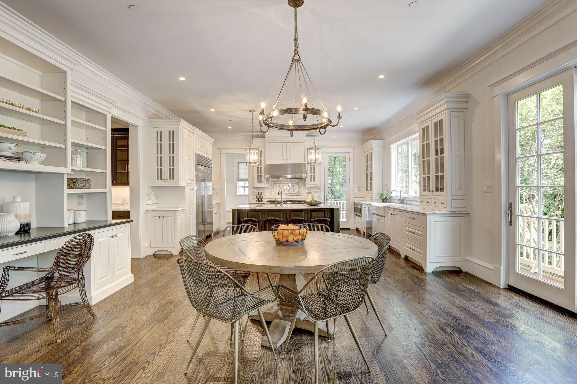 CHEVY CHASE - Residential
