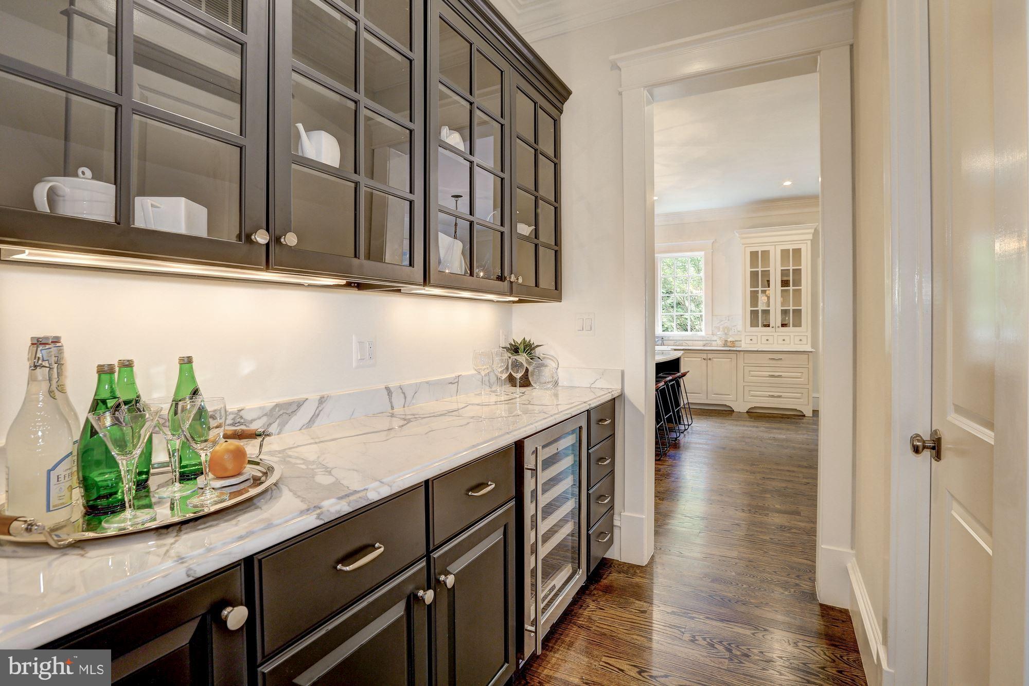 CHEVY CHASE - Residential