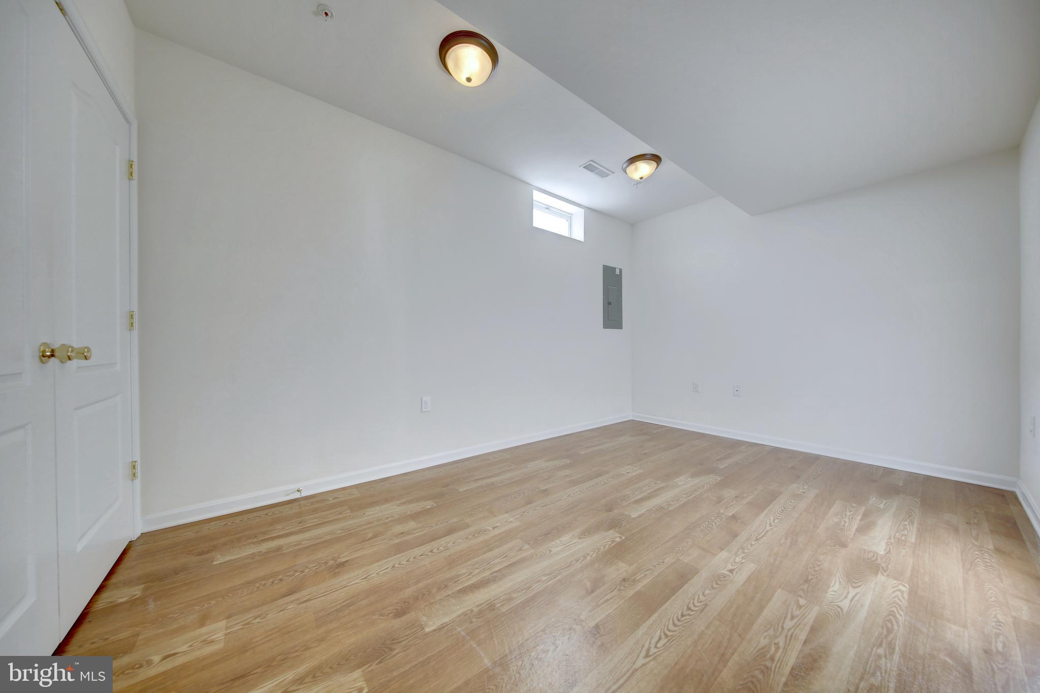 HANOVER - Residential Lease