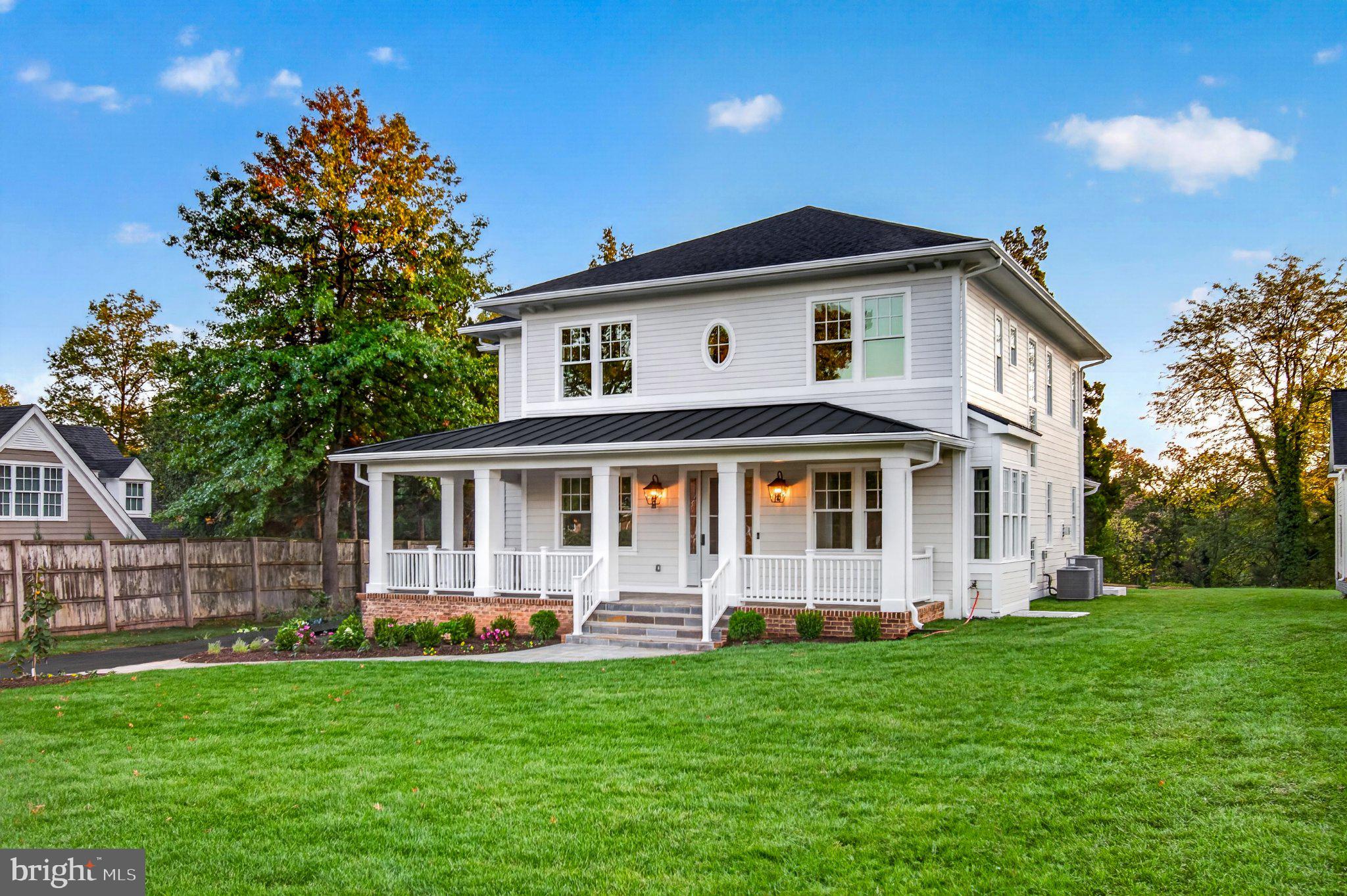 1208 JANNEYS LANE