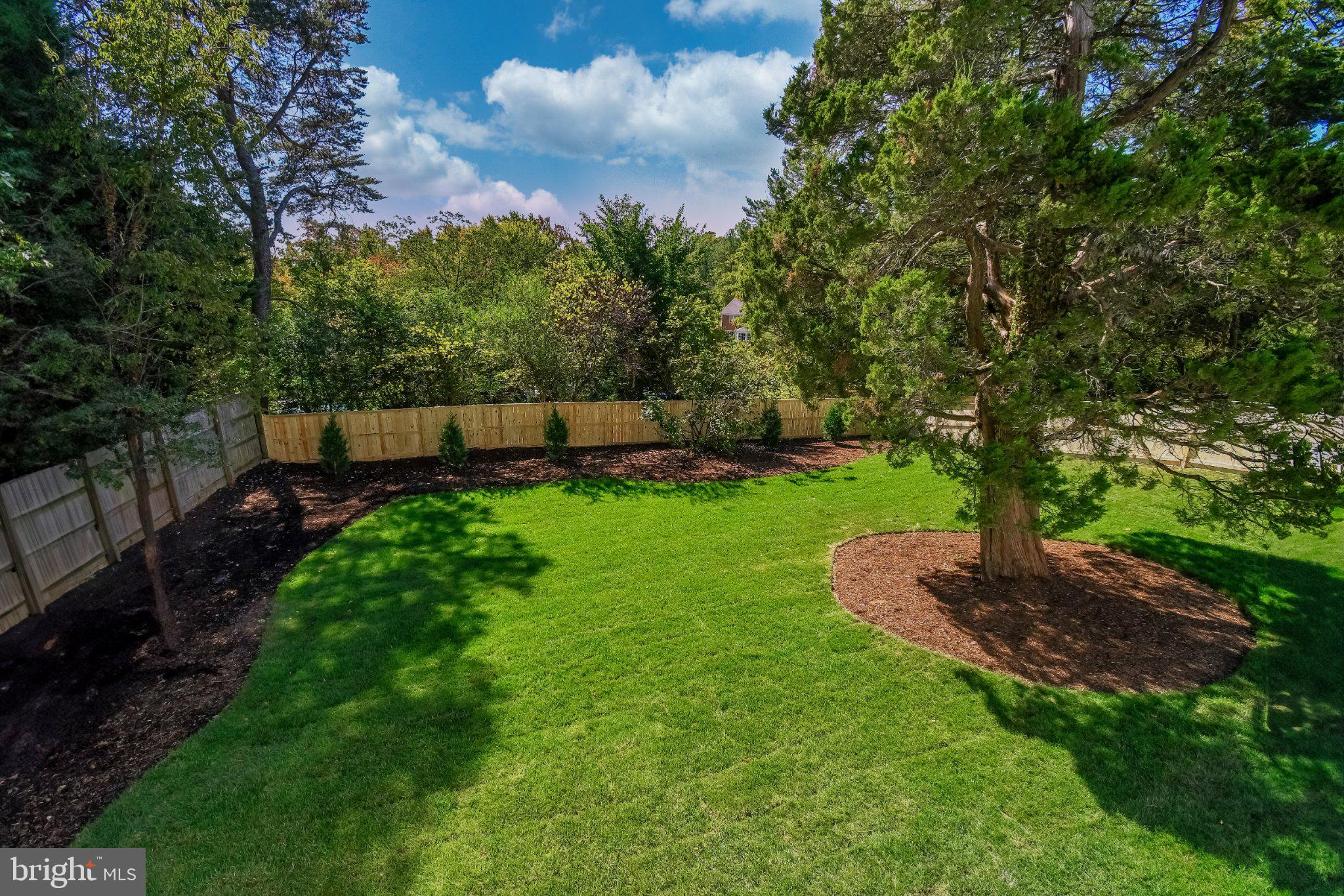 1208 JANNEYS LANE