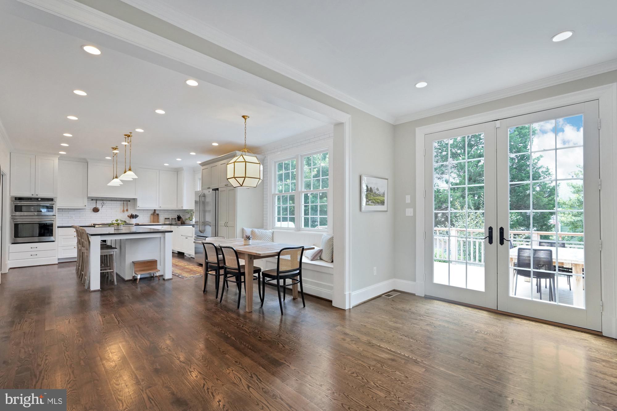 BERKSHIRE OAKWOOD - Residential