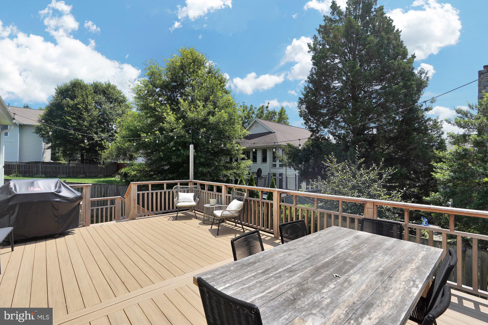 BERKSHIRE OAKWOOD - Residential