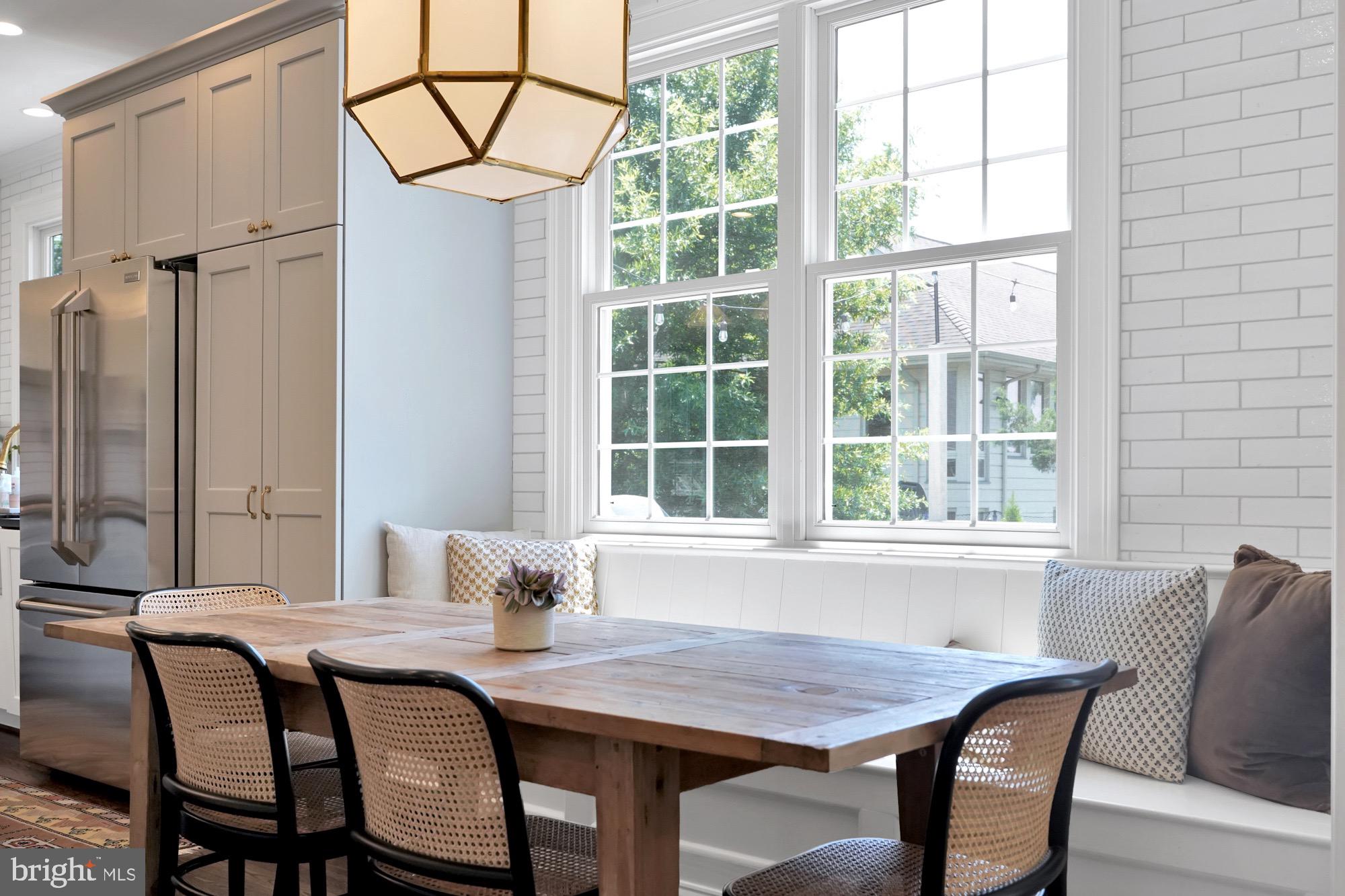 BERKSHIRE OAKWOOD - Residential