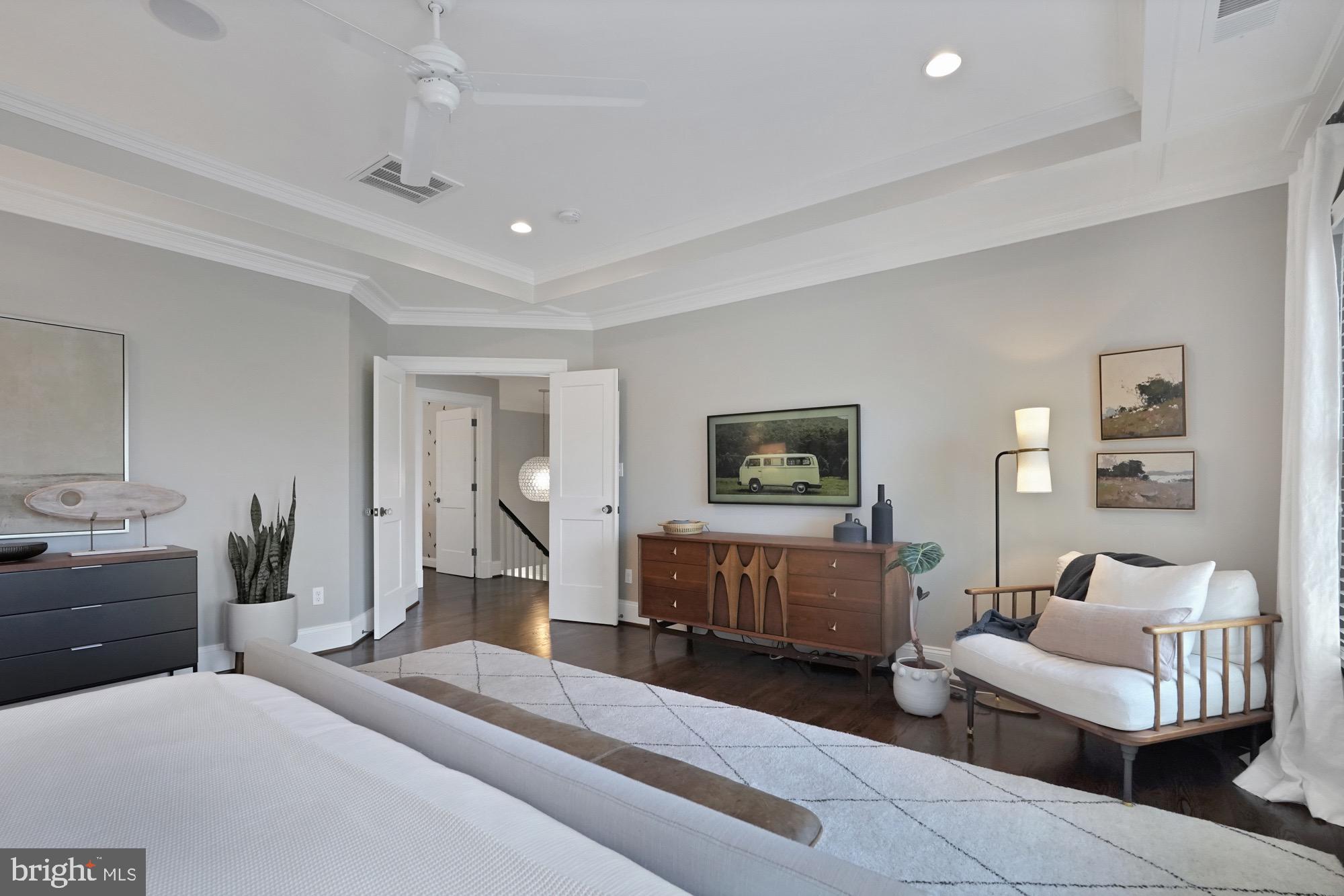 BERKSHIRE OAKWOOD - Residential