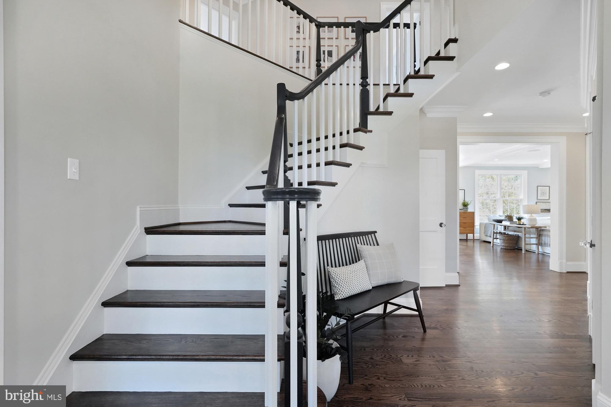 BERKSHIRE OAKWOOD - Residential