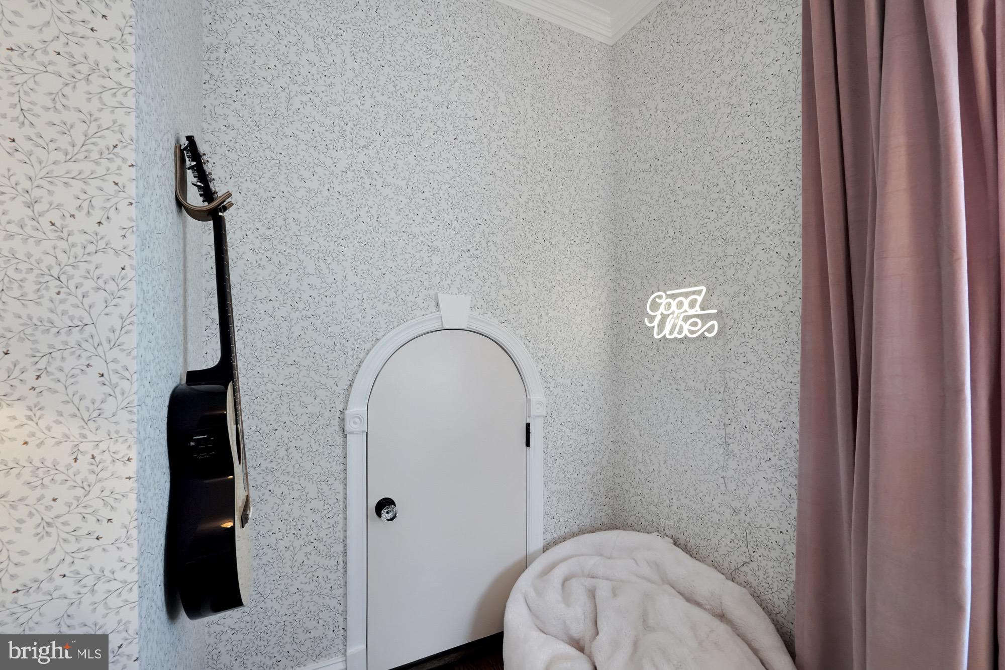 BERKSHIRE OAKWOOD - Residential