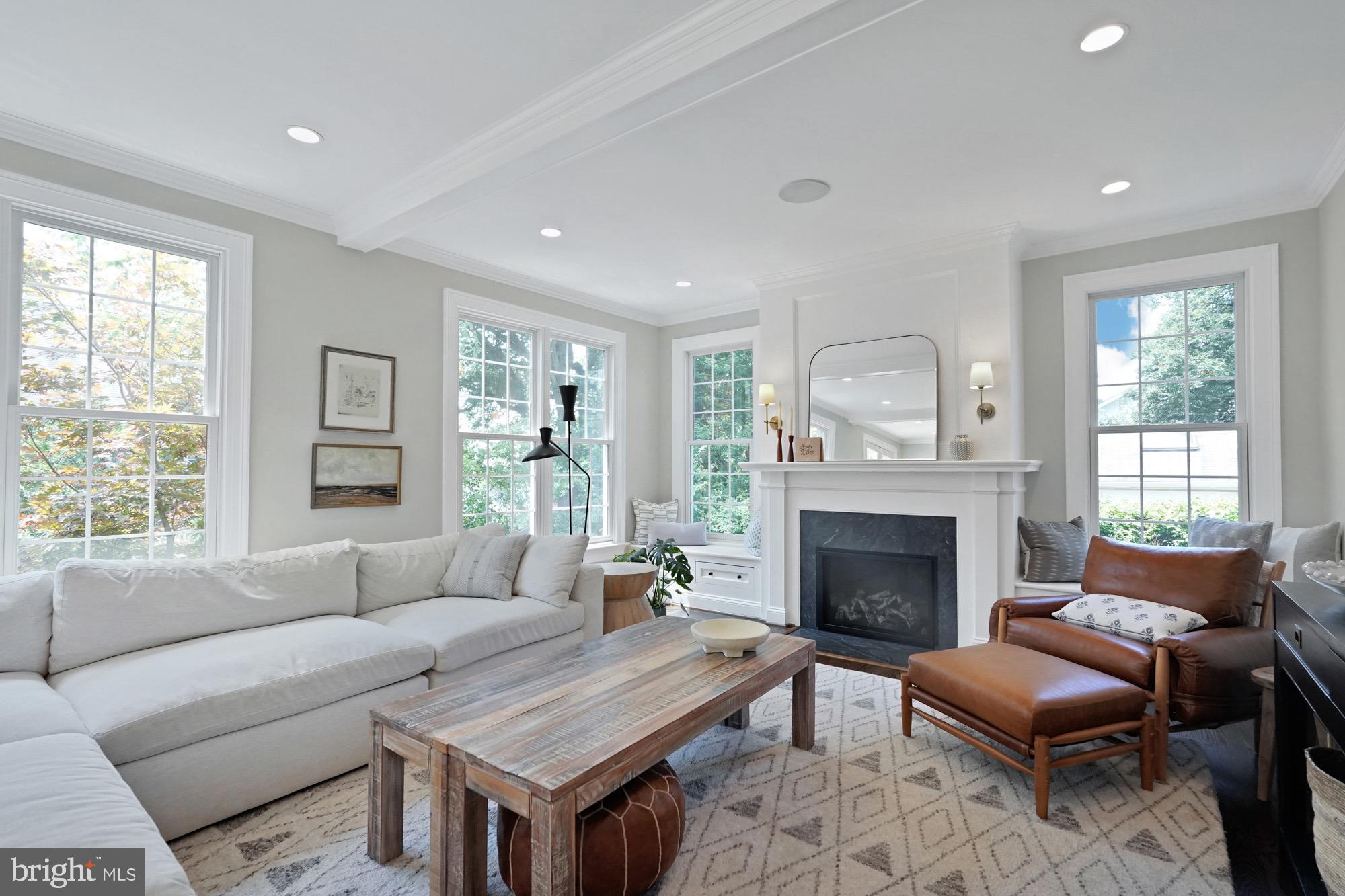 BERKSHIRE OAKWOOD - Residential