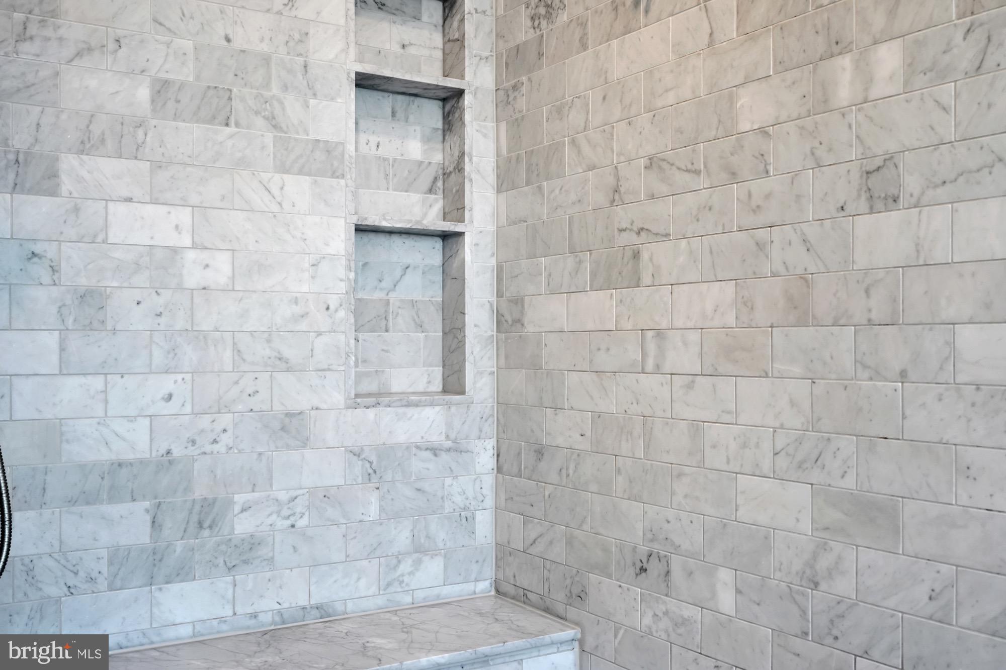 BERKSHIRE OAKWOOD - Residential